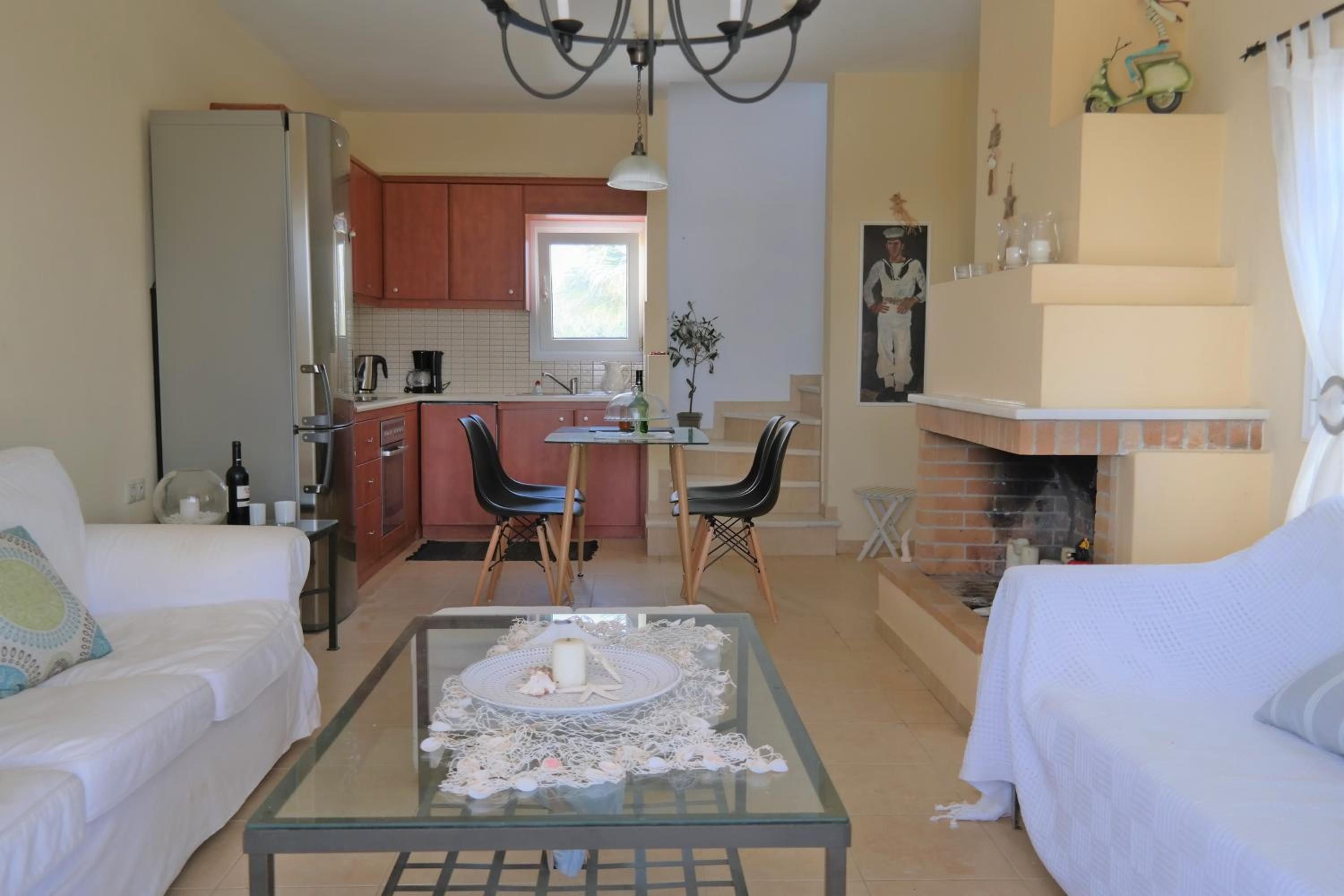 My Plaka Beach Vacation Home photo 4