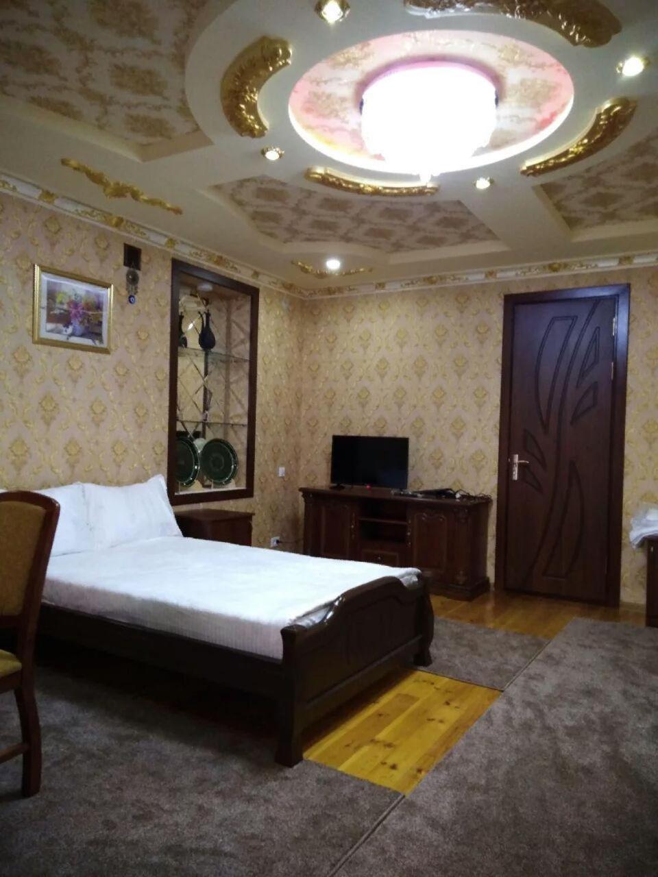 SHAHNOZA GRAND
