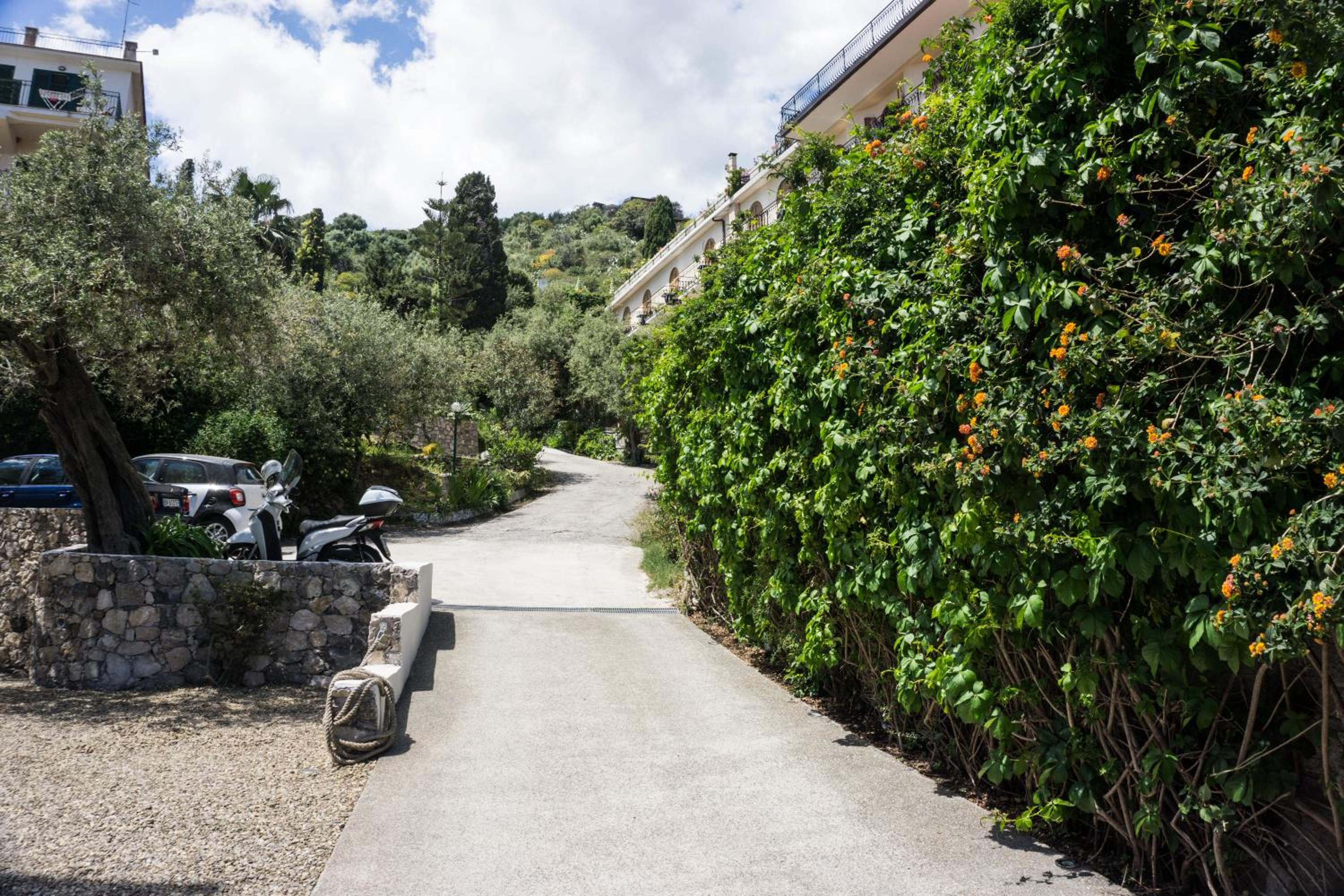 Villa Moschella view 3