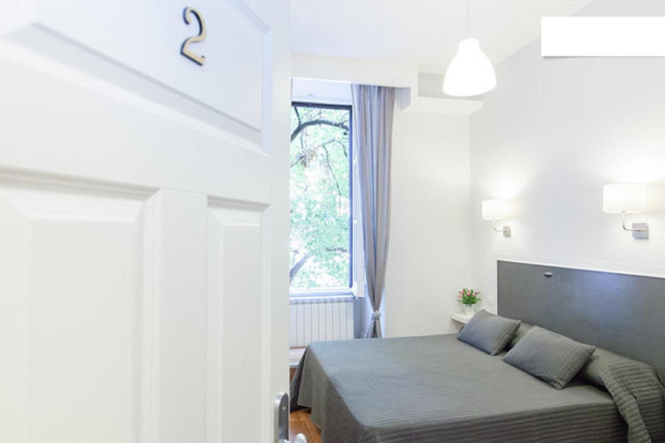 AmoRoma Suite