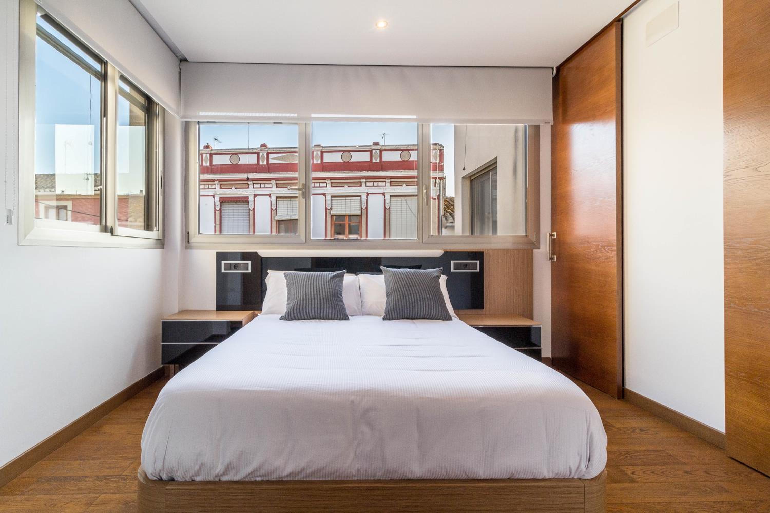 VLVilla - Villa de lujo en Valencia con piscina privada y sala de cine