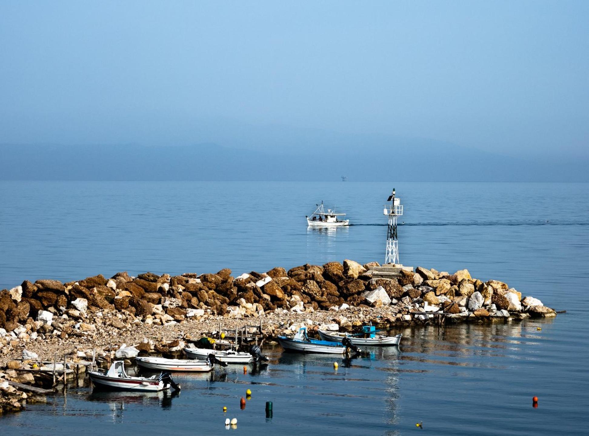 Maries Seaside Home view 3