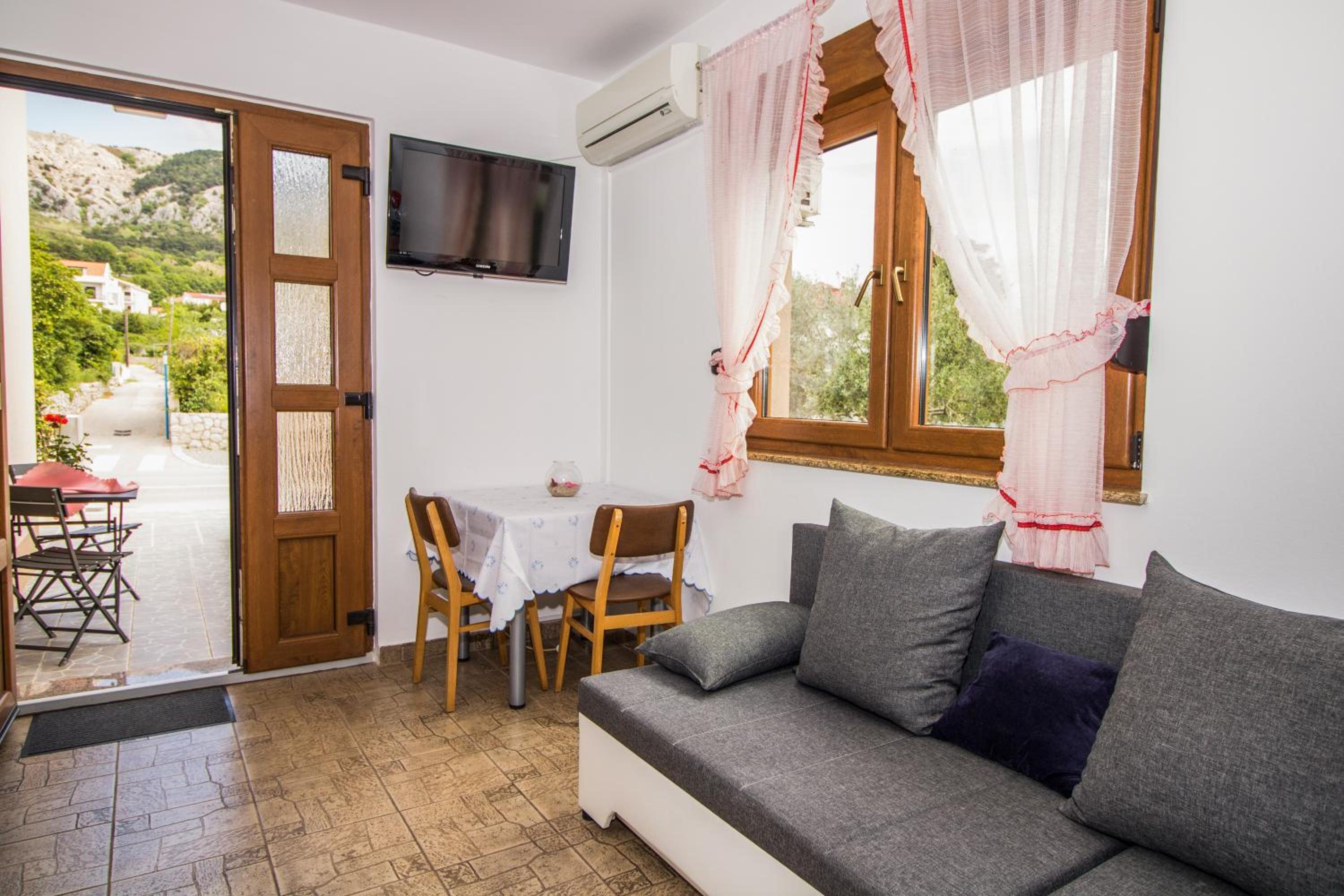 Apartments Magla with Terrace