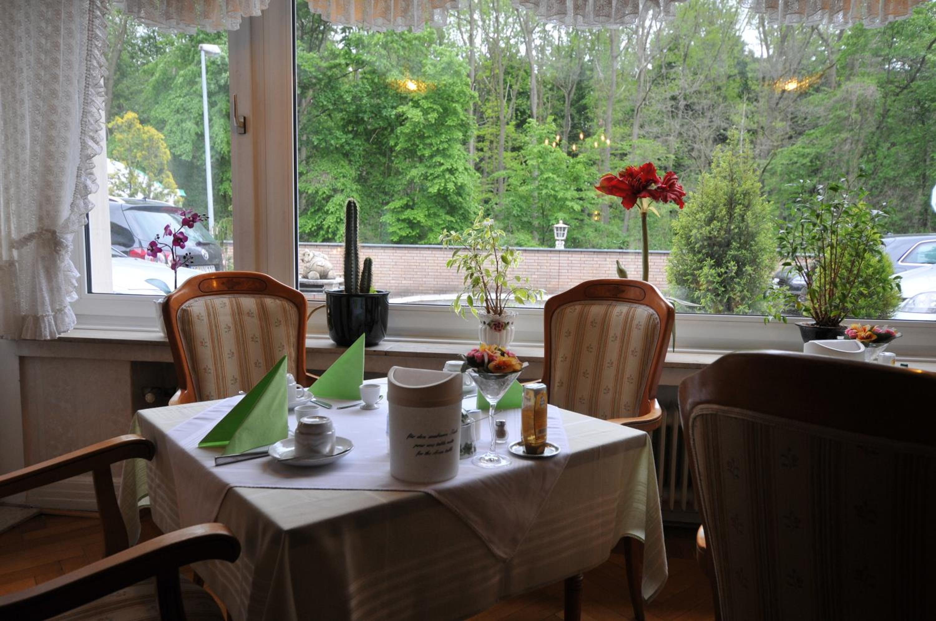 Hannover Vacations - Hotel Waldersee - Property Image 60