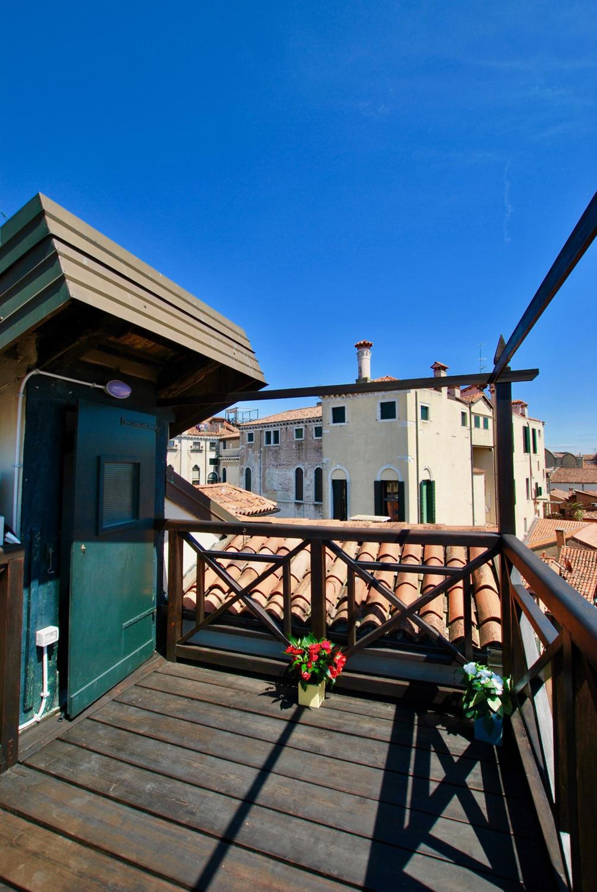 CA GRIMANI Double Apartment: private terrace and stunning view