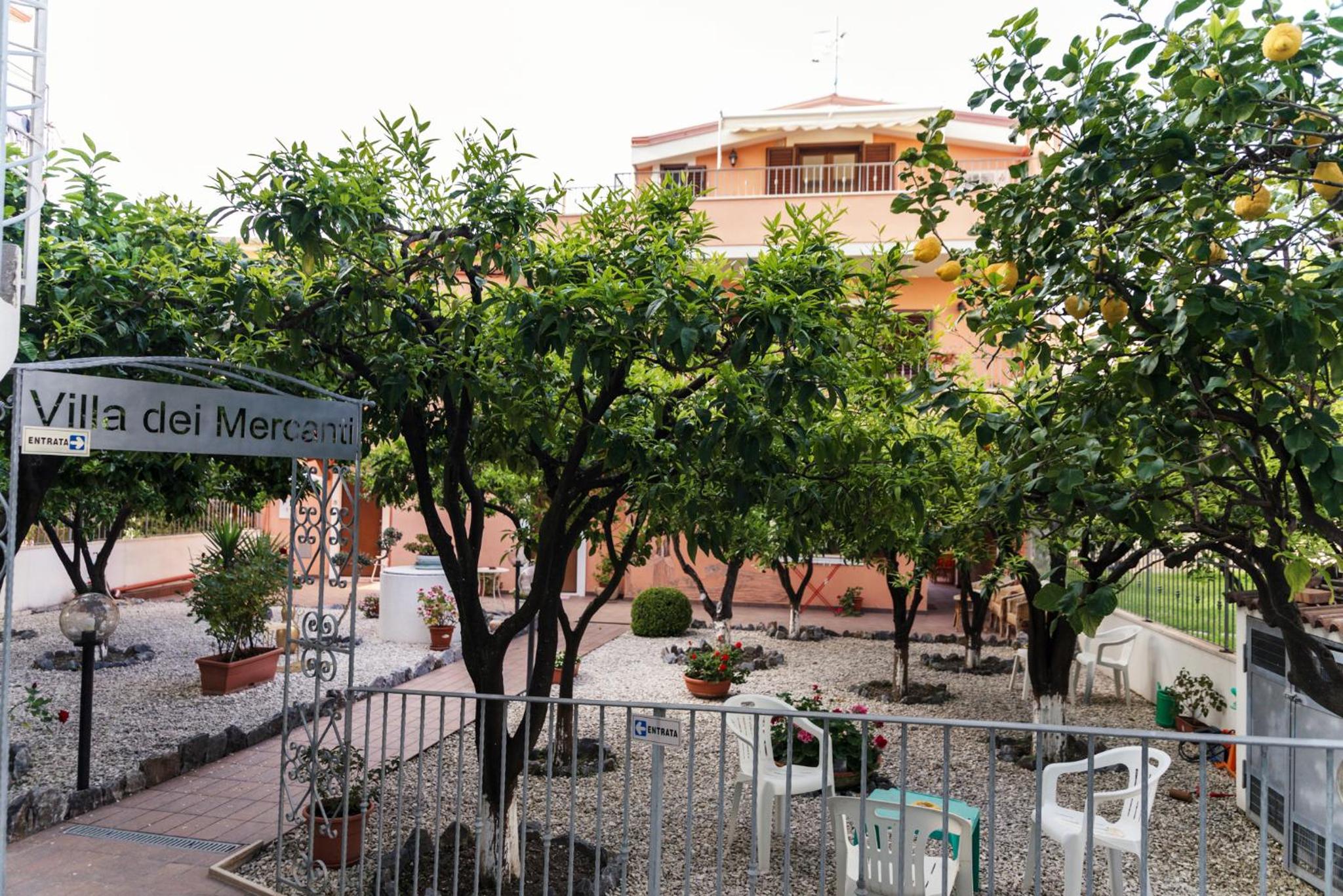 Villa dei Mercanti view 3