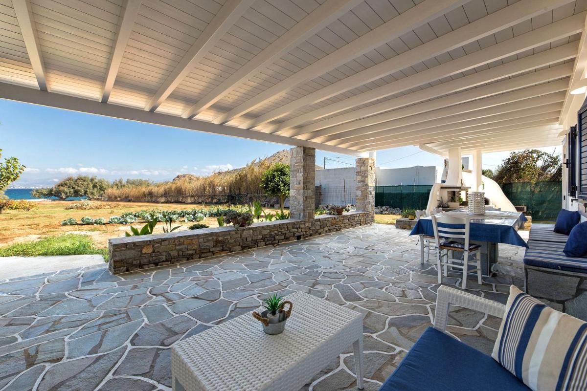 BilMar little palace/ steps from the beach photo 3
