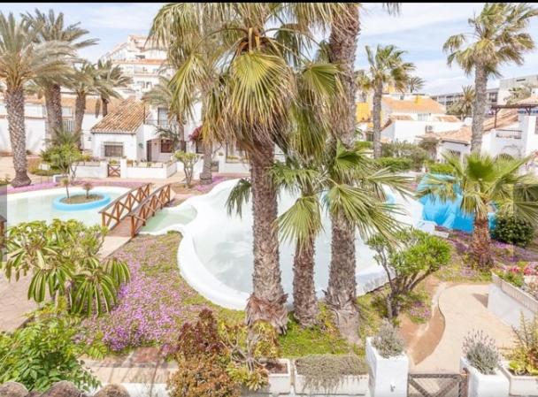 Hotel PRECIOSA CASITA JUNTO AL MAR - Image 1