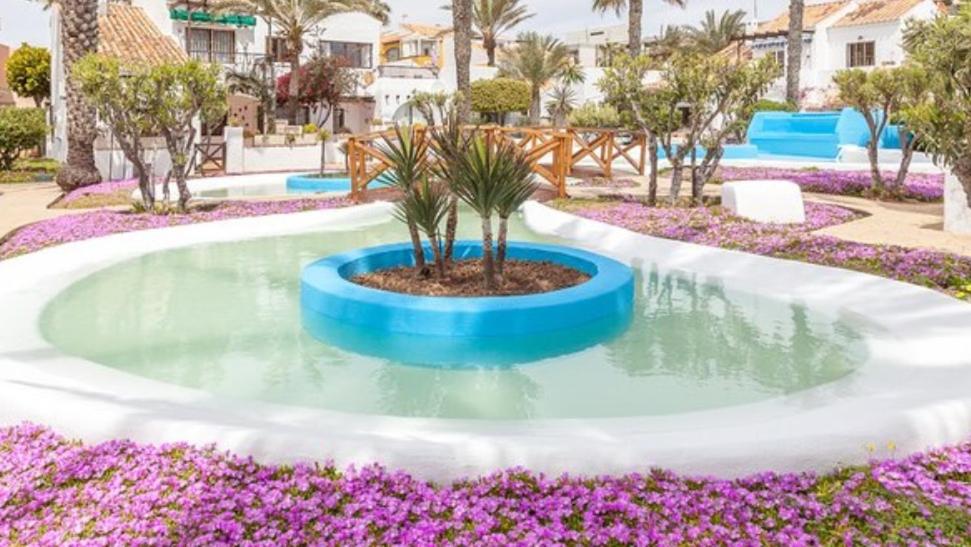 PRECIOSA CASITA JUNTO AL MAR view 3
