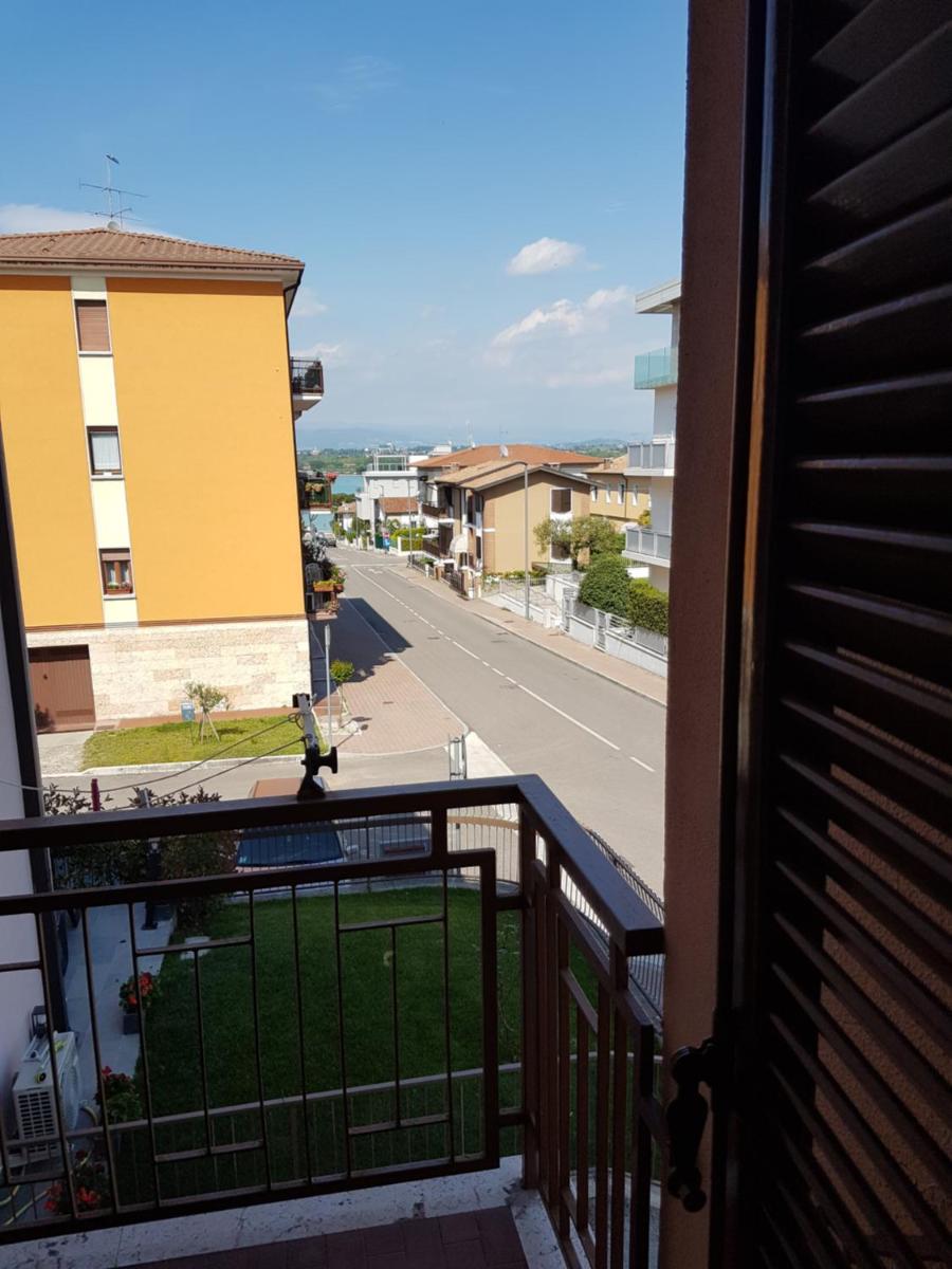 Monolocale a Peschiera del garda vista lago photo 2