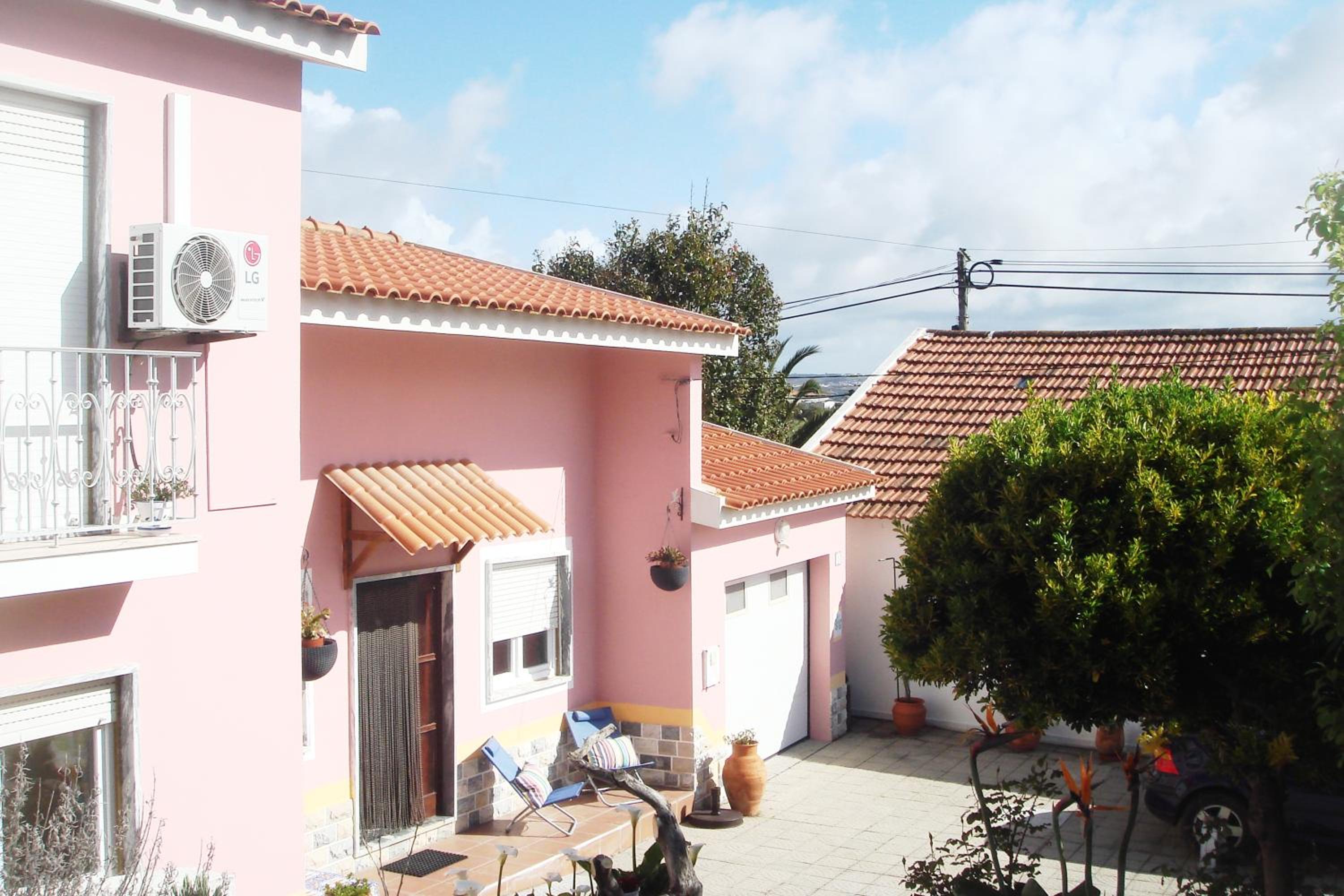 Campo de Oleandros view 2