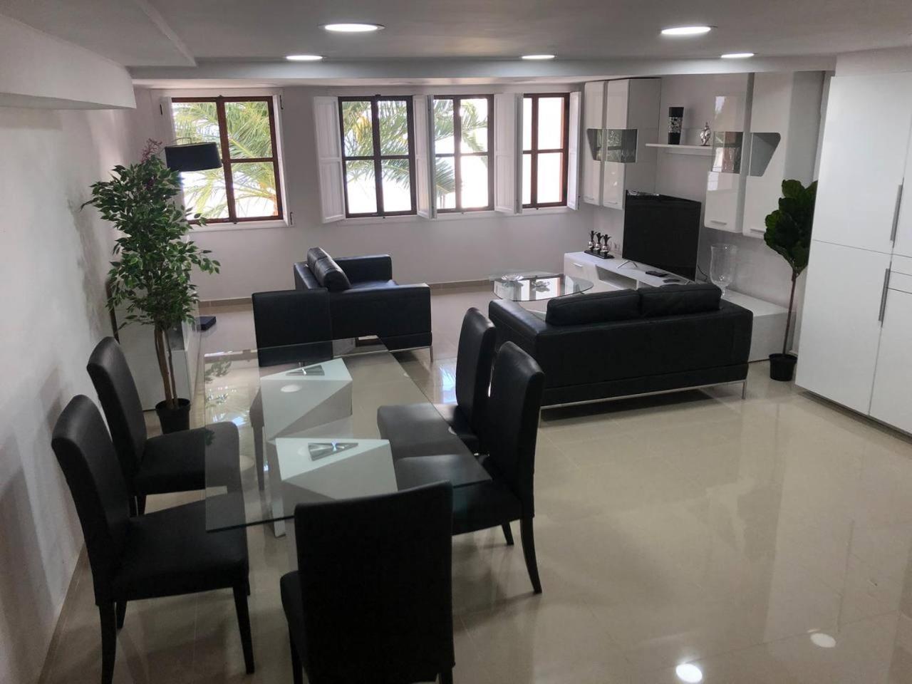 V&C Luxury Sea House view 5