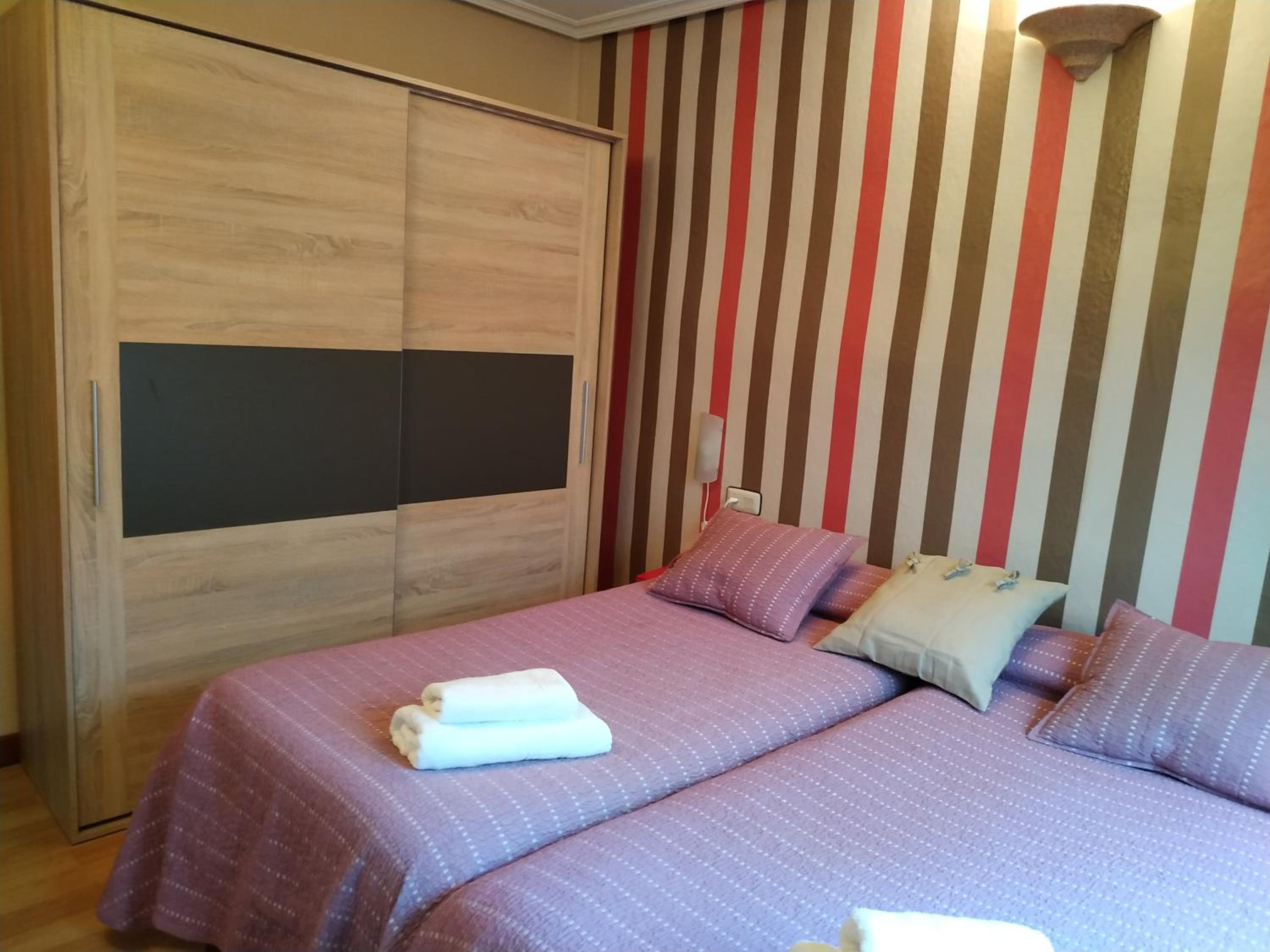 Cozy apartment near the center (1-4 pp)