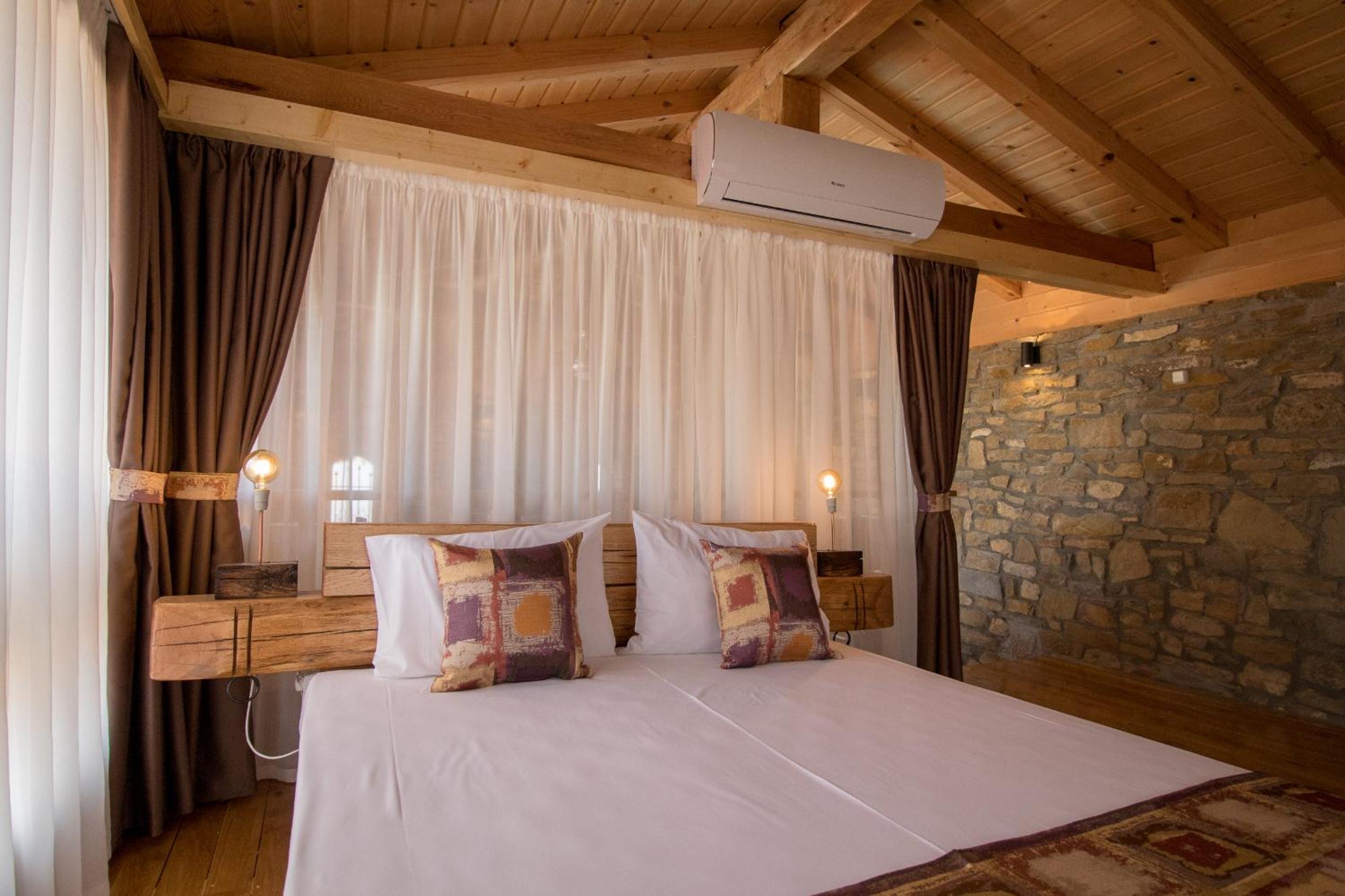 Guest House Epochs since 1871