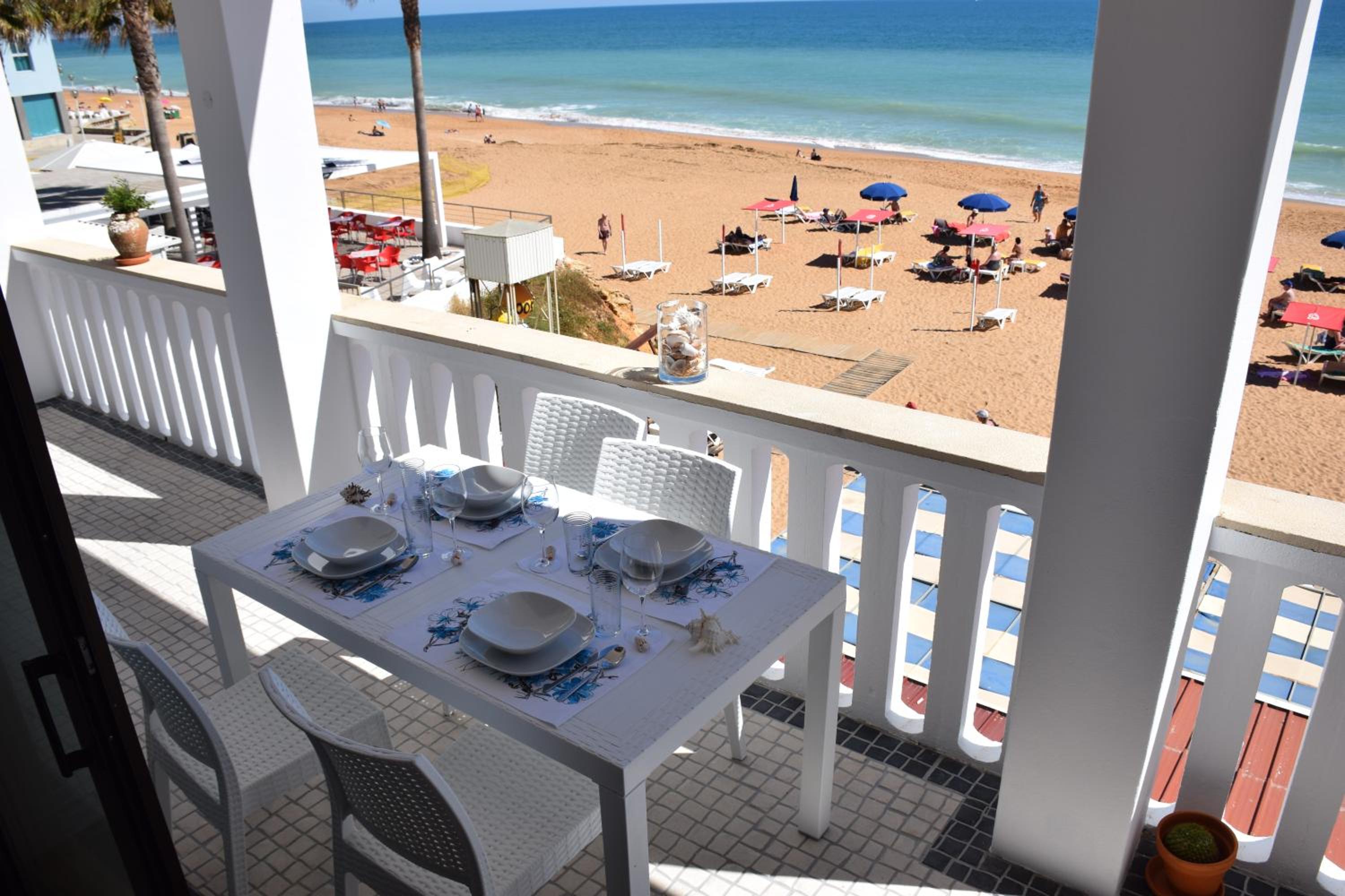 Casa Pé na Areia- Unique Spot- Beach front by DreamvillasAlbufeira photo 3