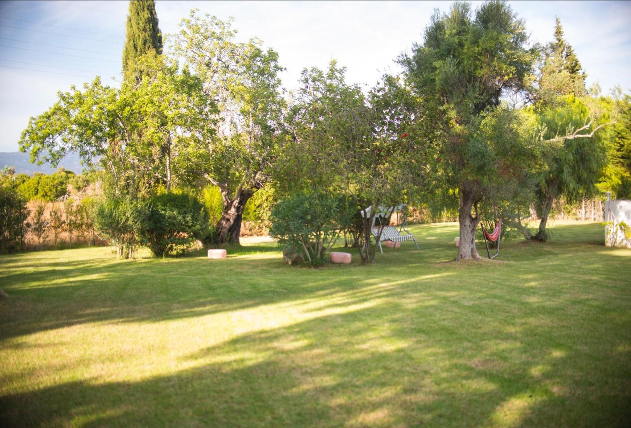 Villa Sol e Mar Private pool & jacuzzi view 4