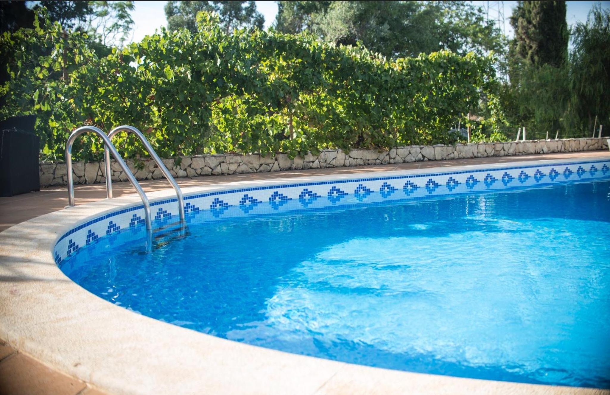 Villa Sol e Mar Private pool & jacuzzi view 3