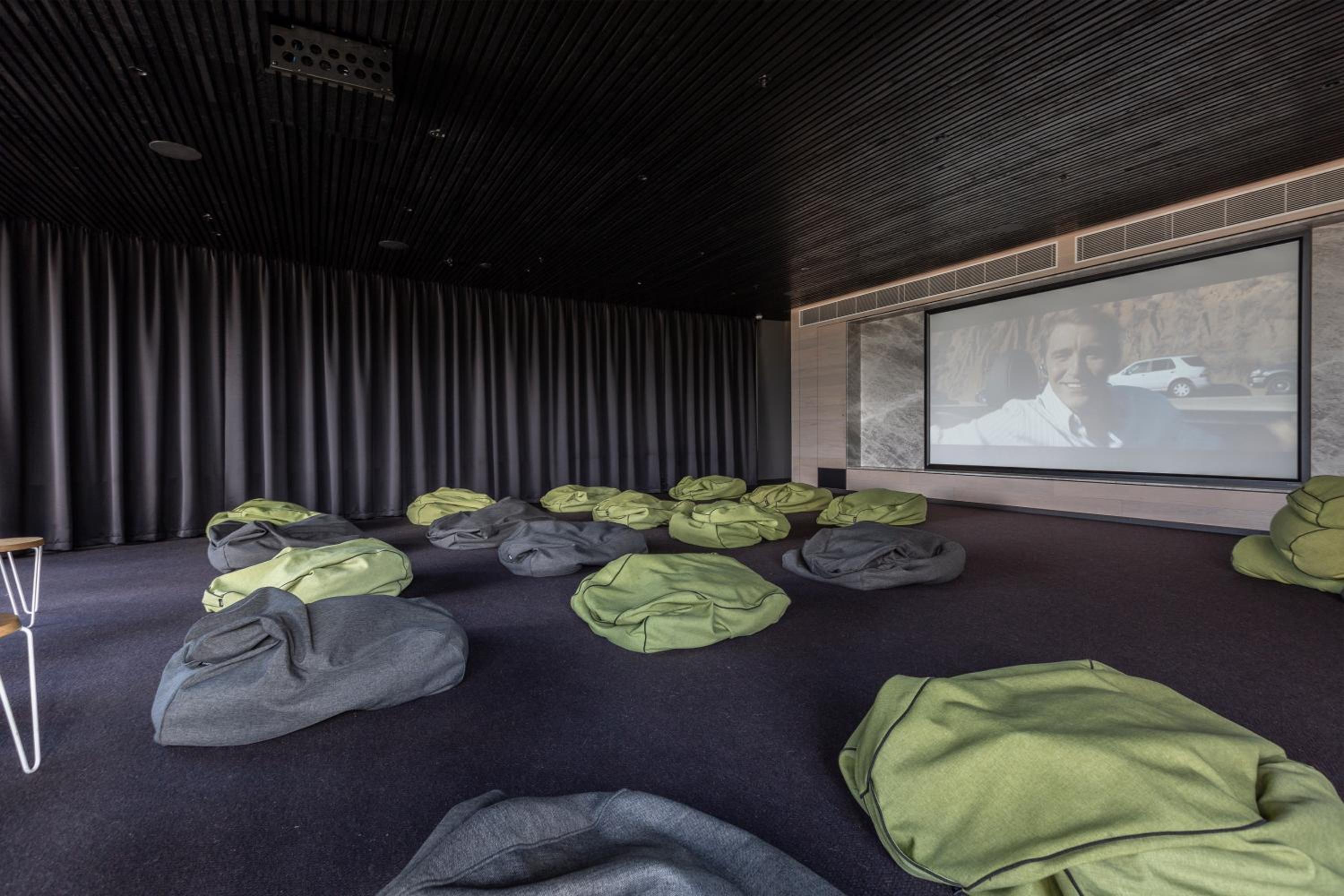 meeting & event spaces