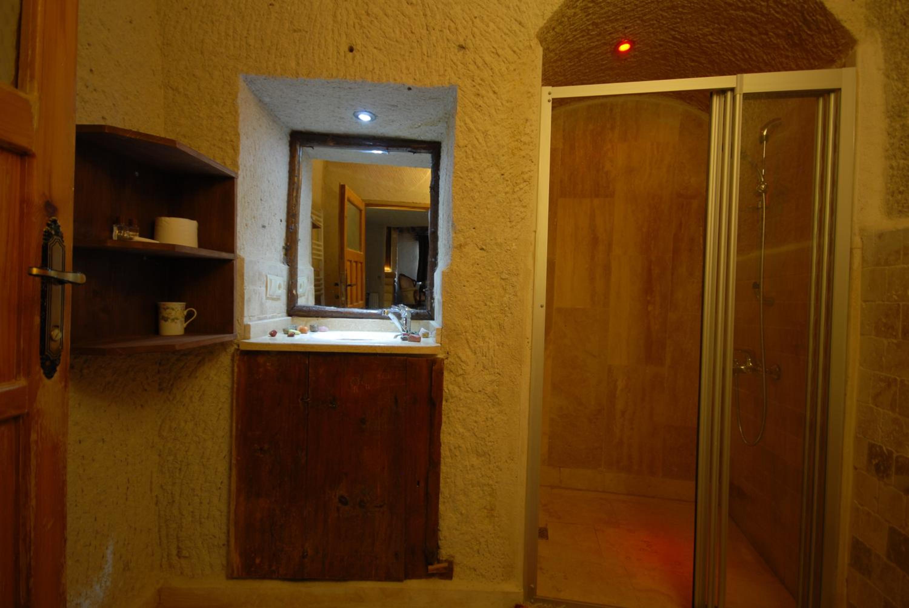 Arif Cave Hotel - Image 9