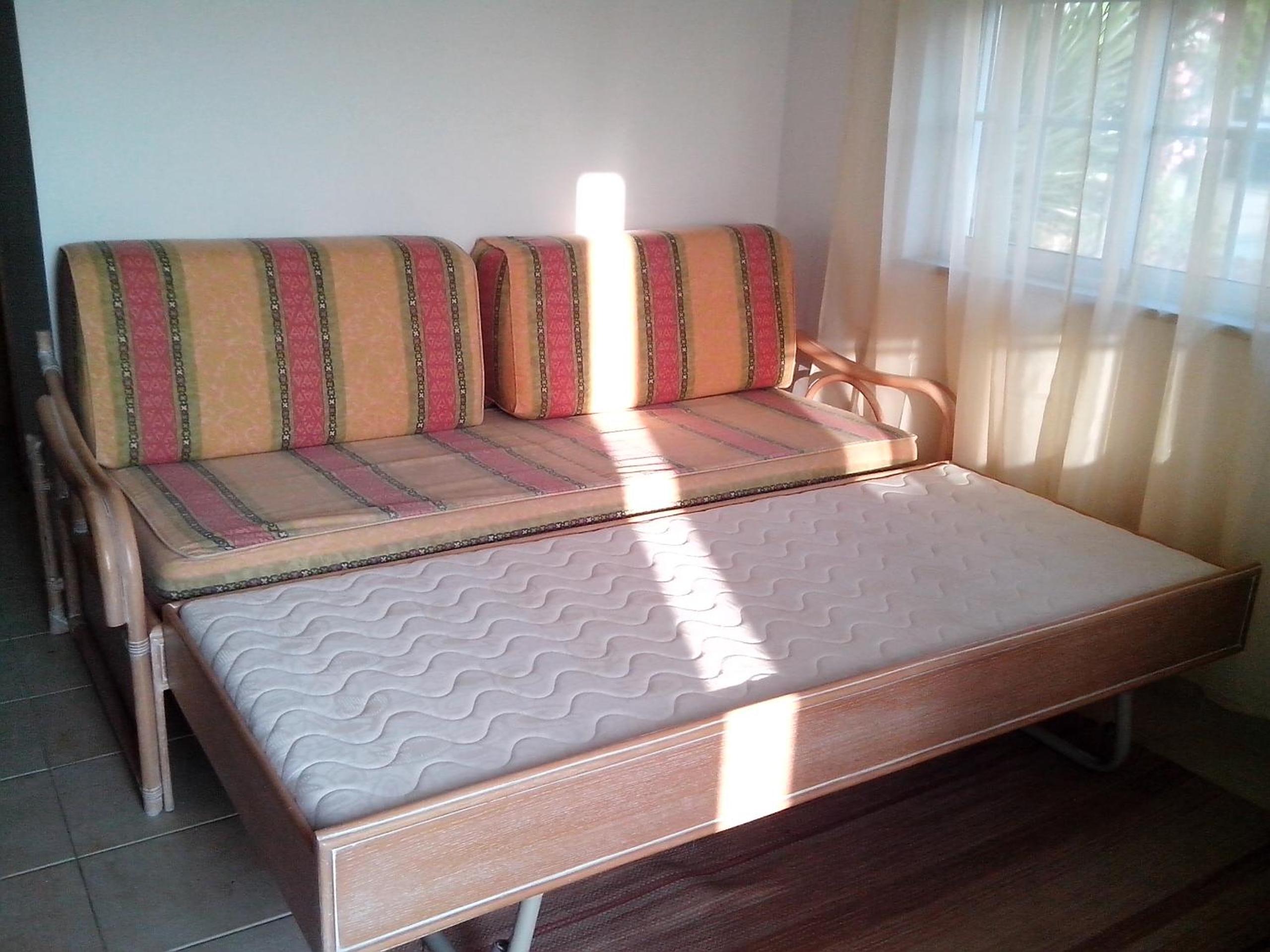 Deluxe Apartment E