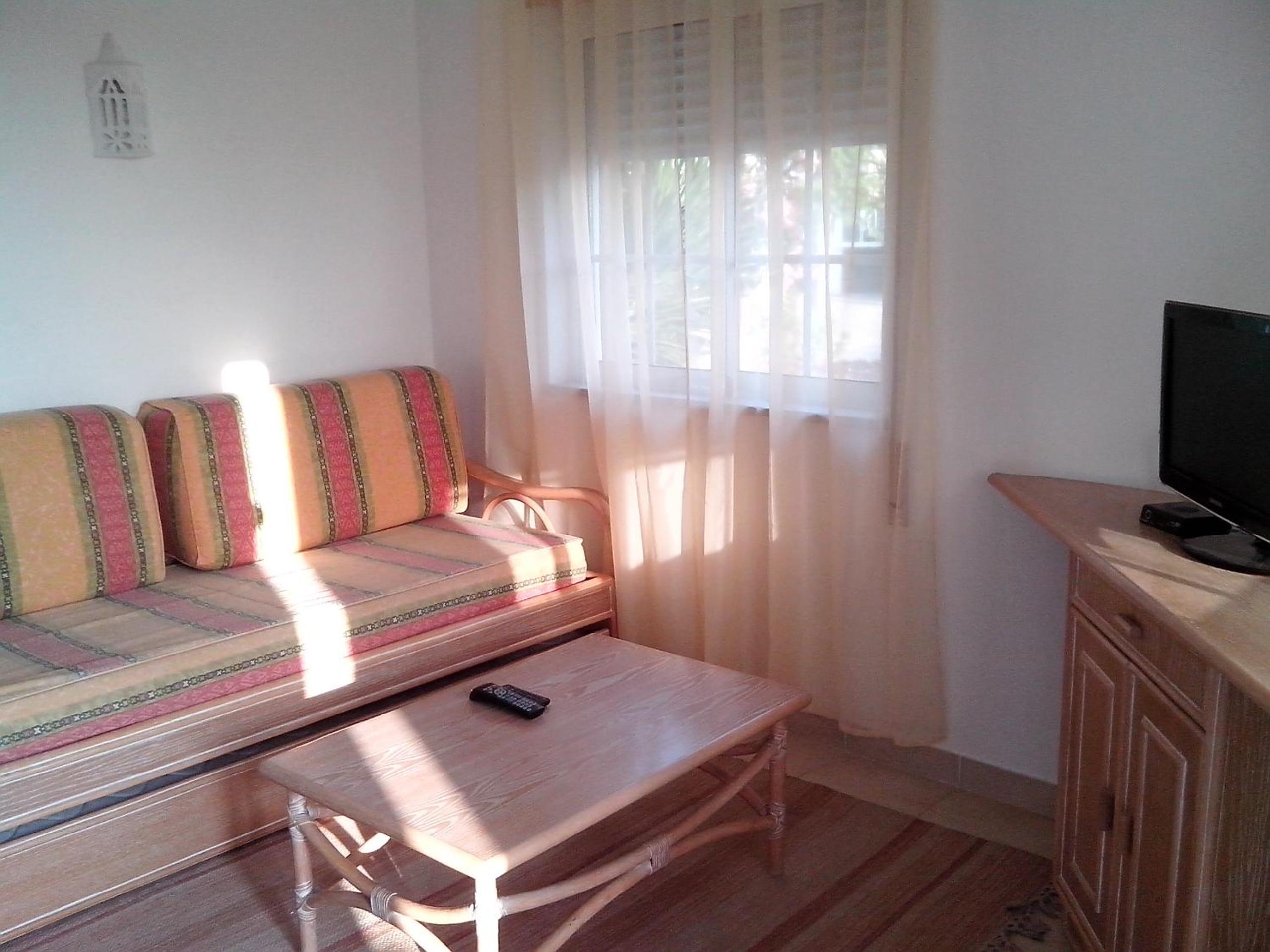 Deluxe Apartment E