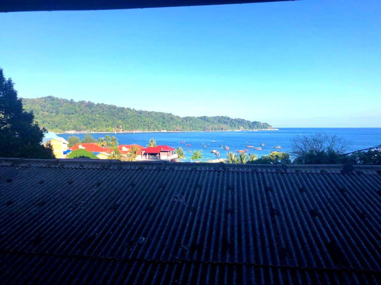 Photo 33