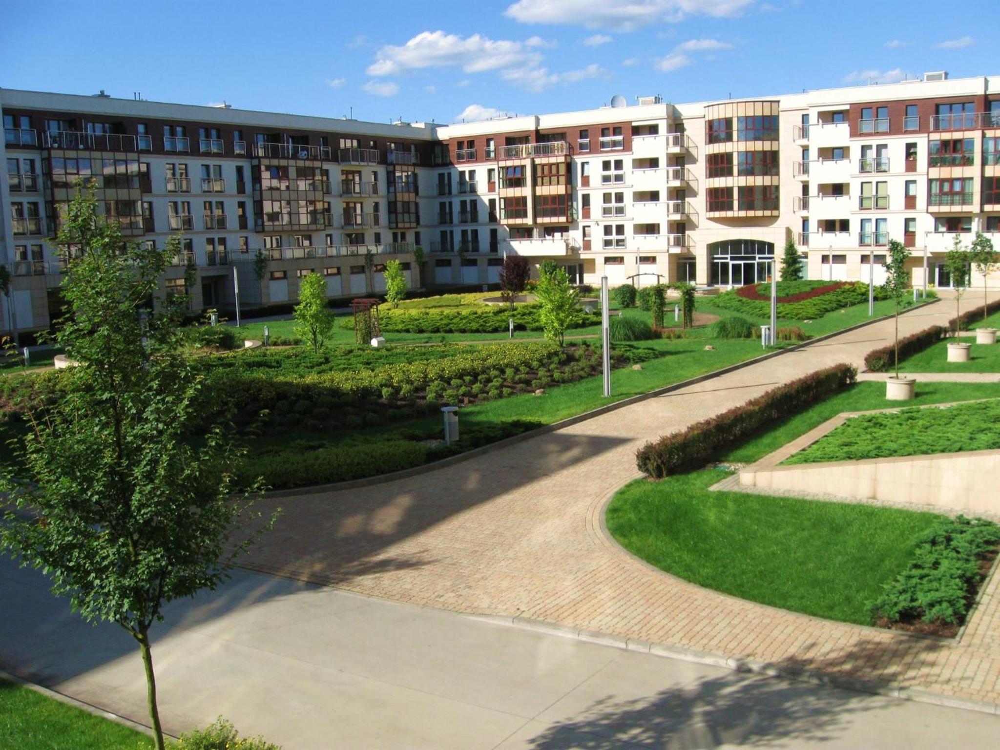 Garden Corner view 3