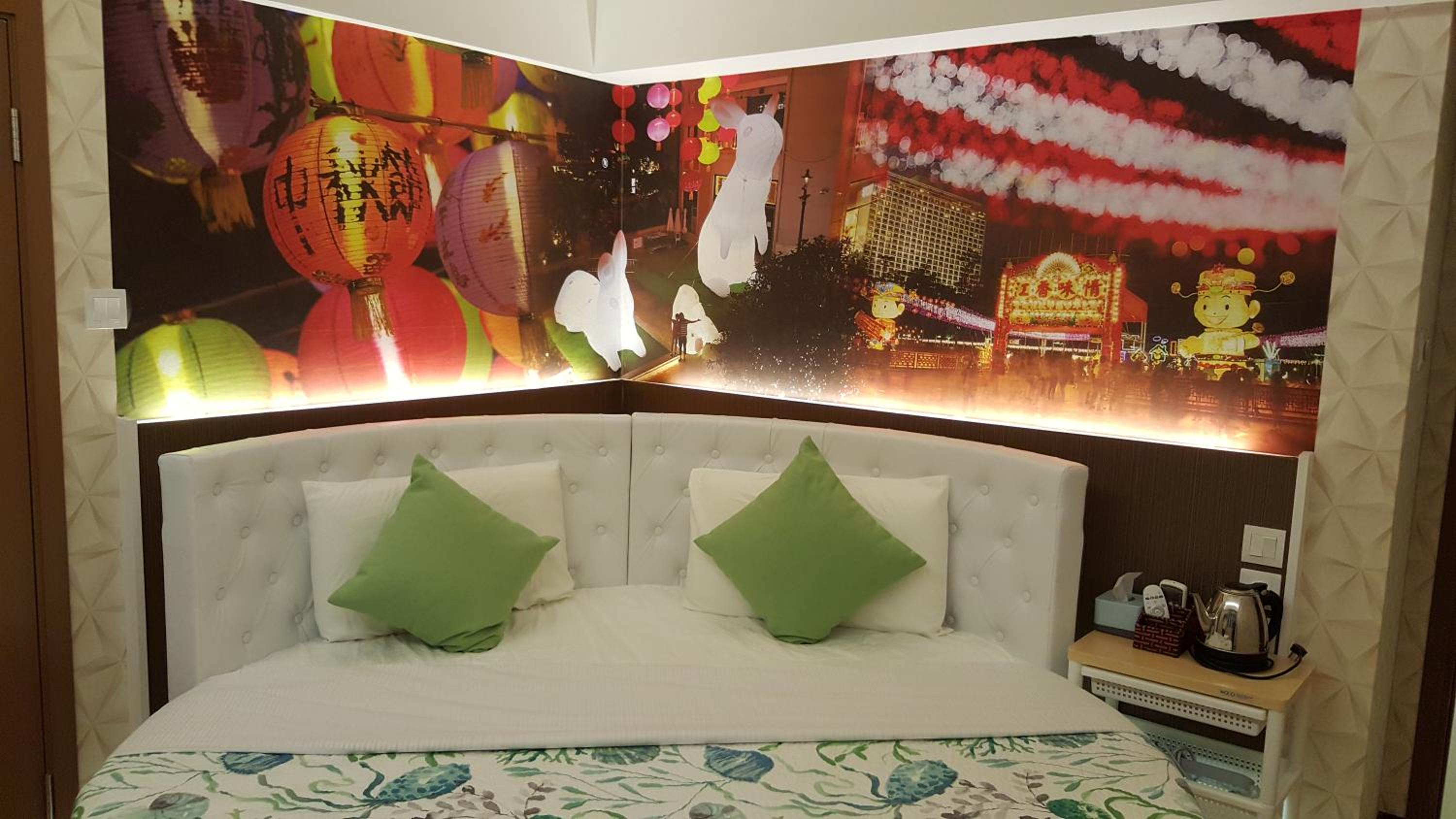 Whole Sunshine International Guest House
