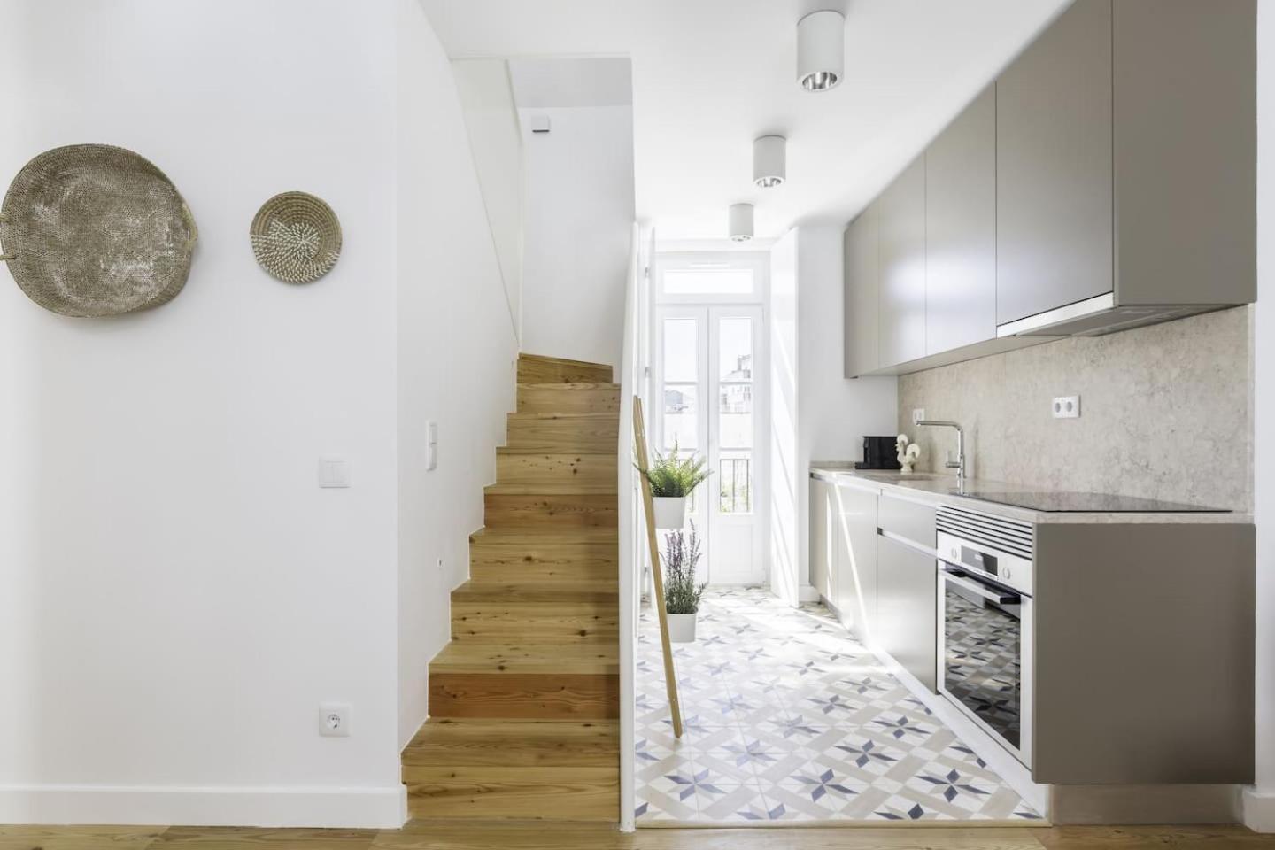 Charming duplex with portuguese soul view 3