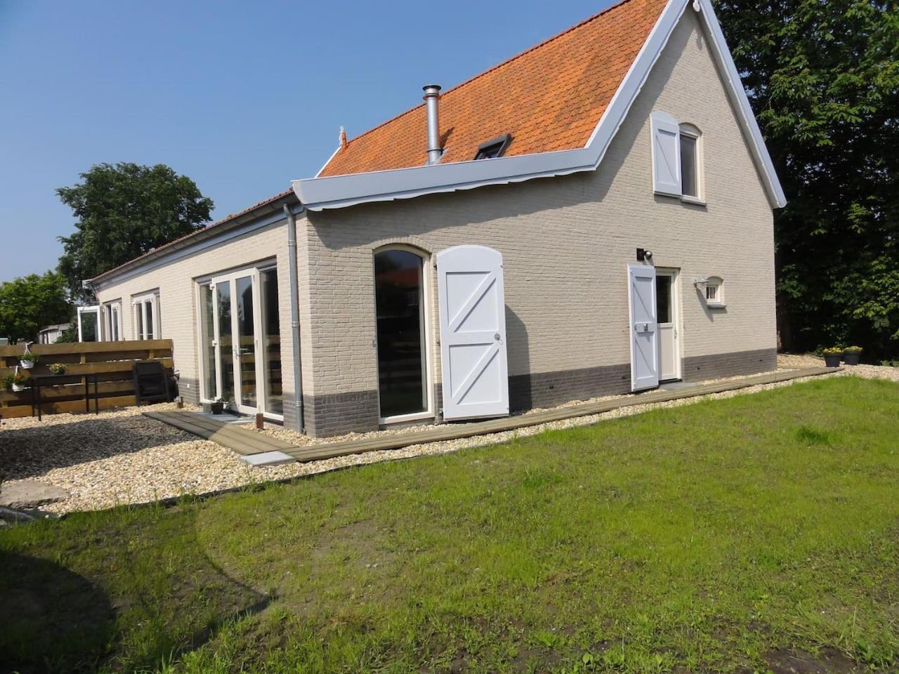 Photo 19