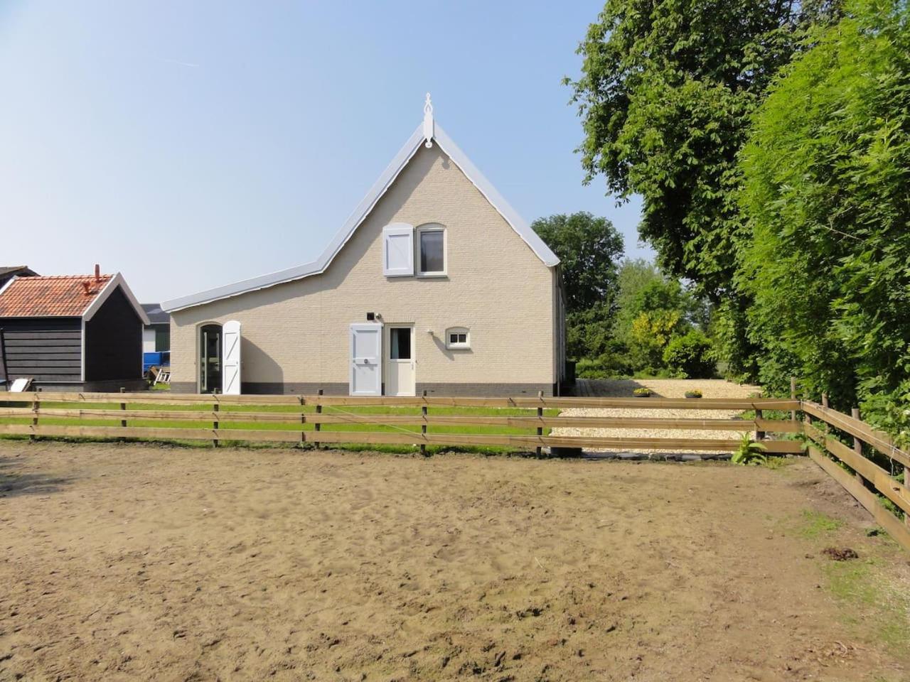 Photo 31