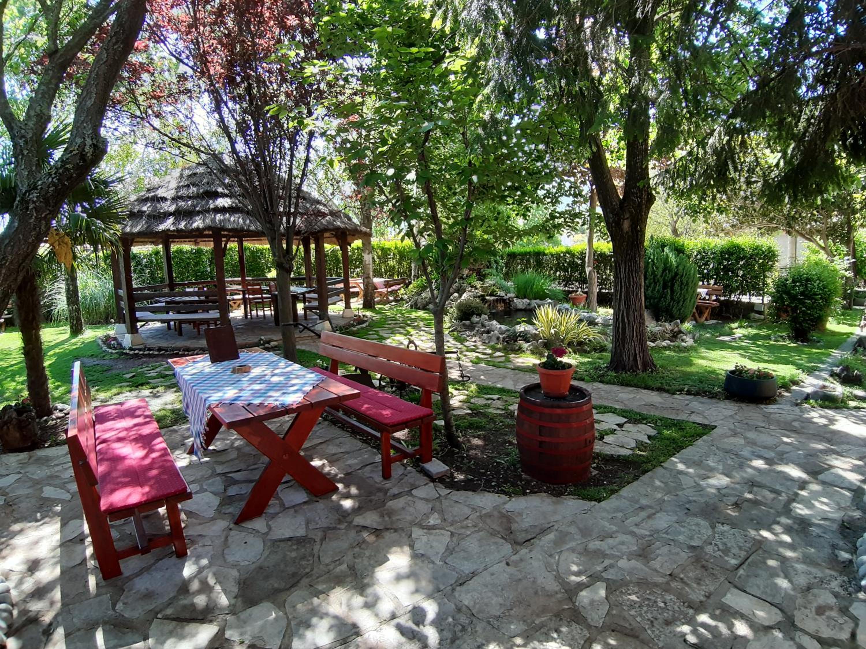 Brana Gorica Apartments