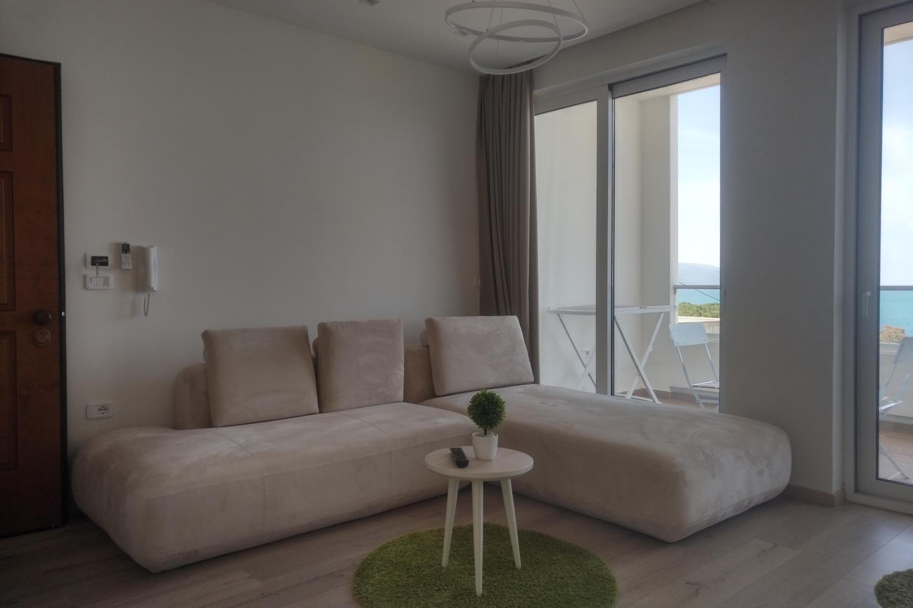 Deluxe Sea Apartment