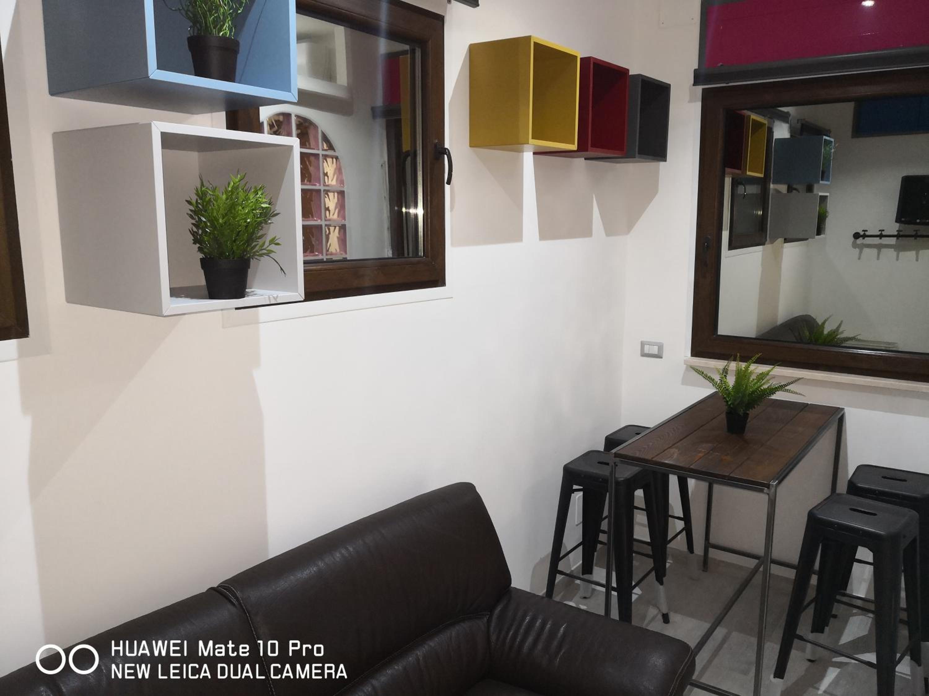 TaLeNTisMyHouse