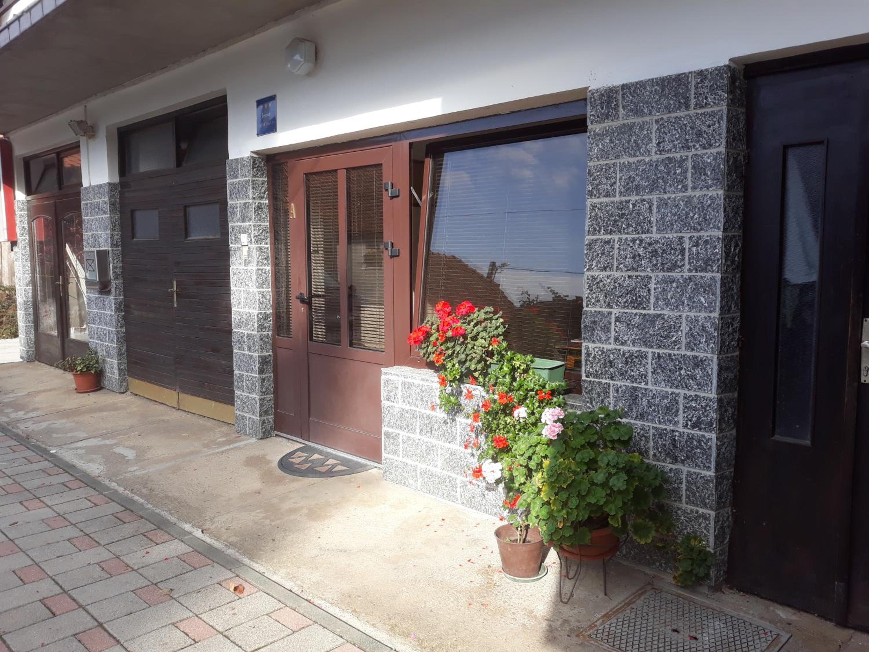Apartmani Kristanic view 2