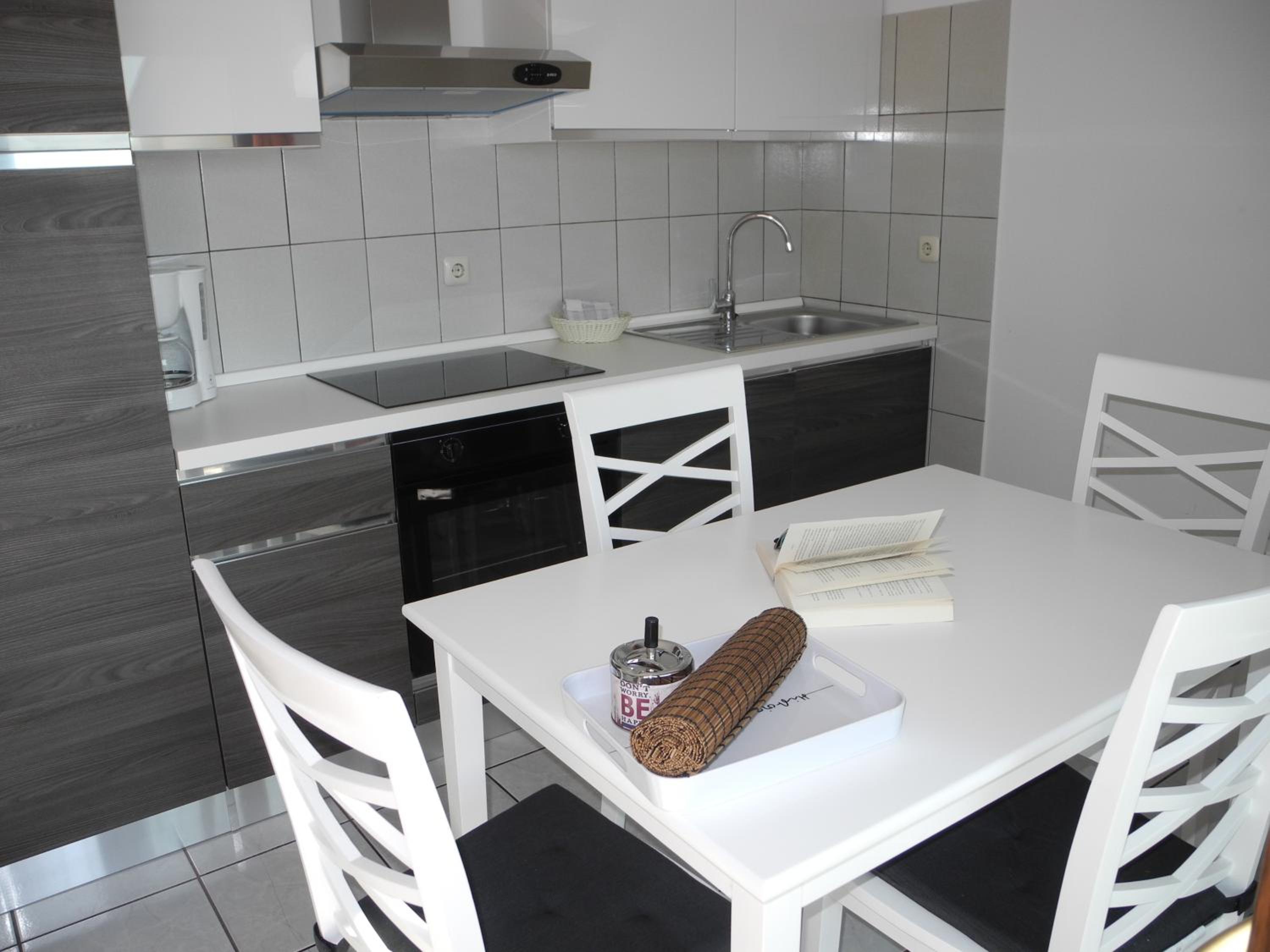 DAMIR MORE Apartment with terrace