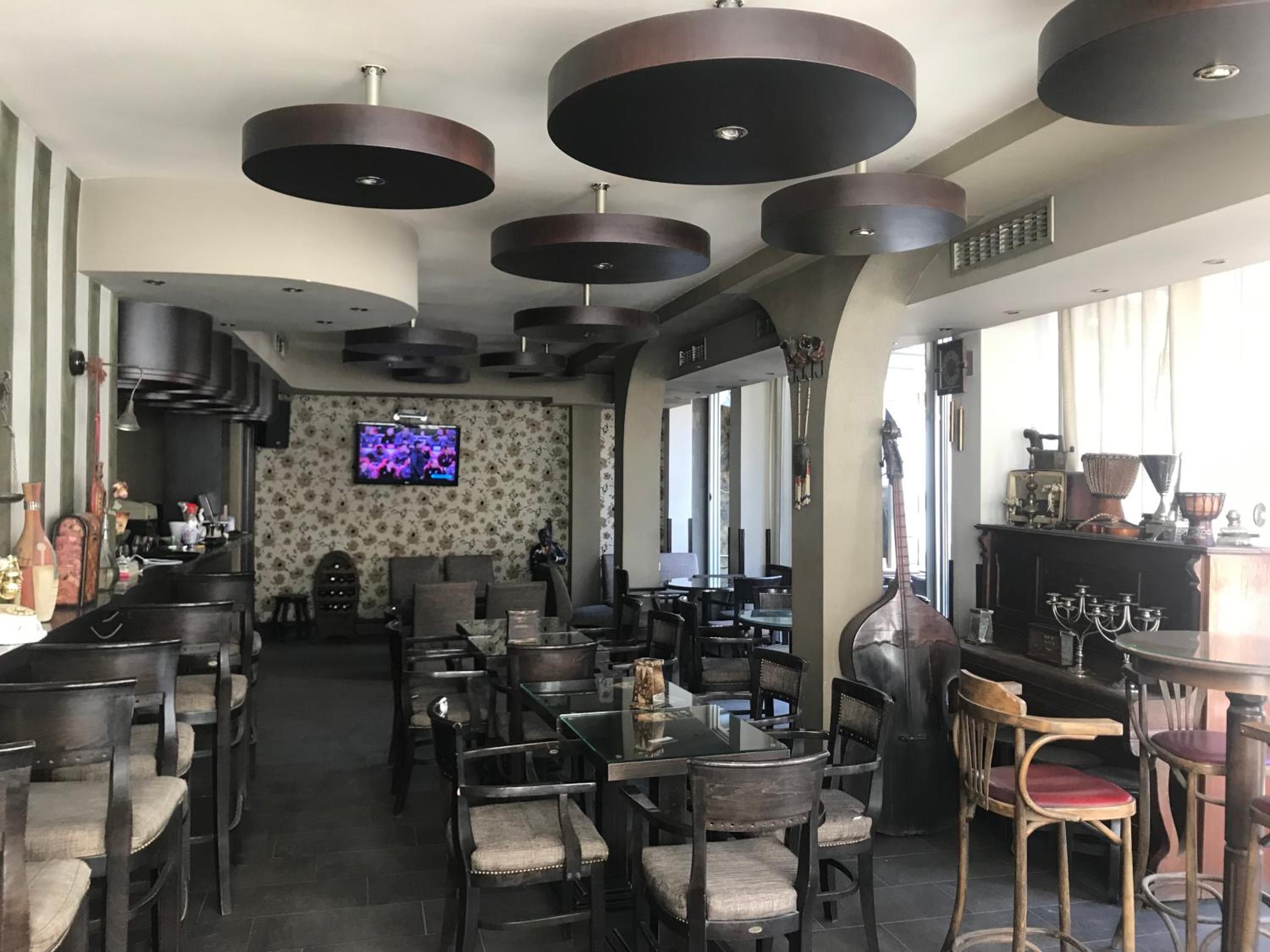 Villa Piano&Bar view 2