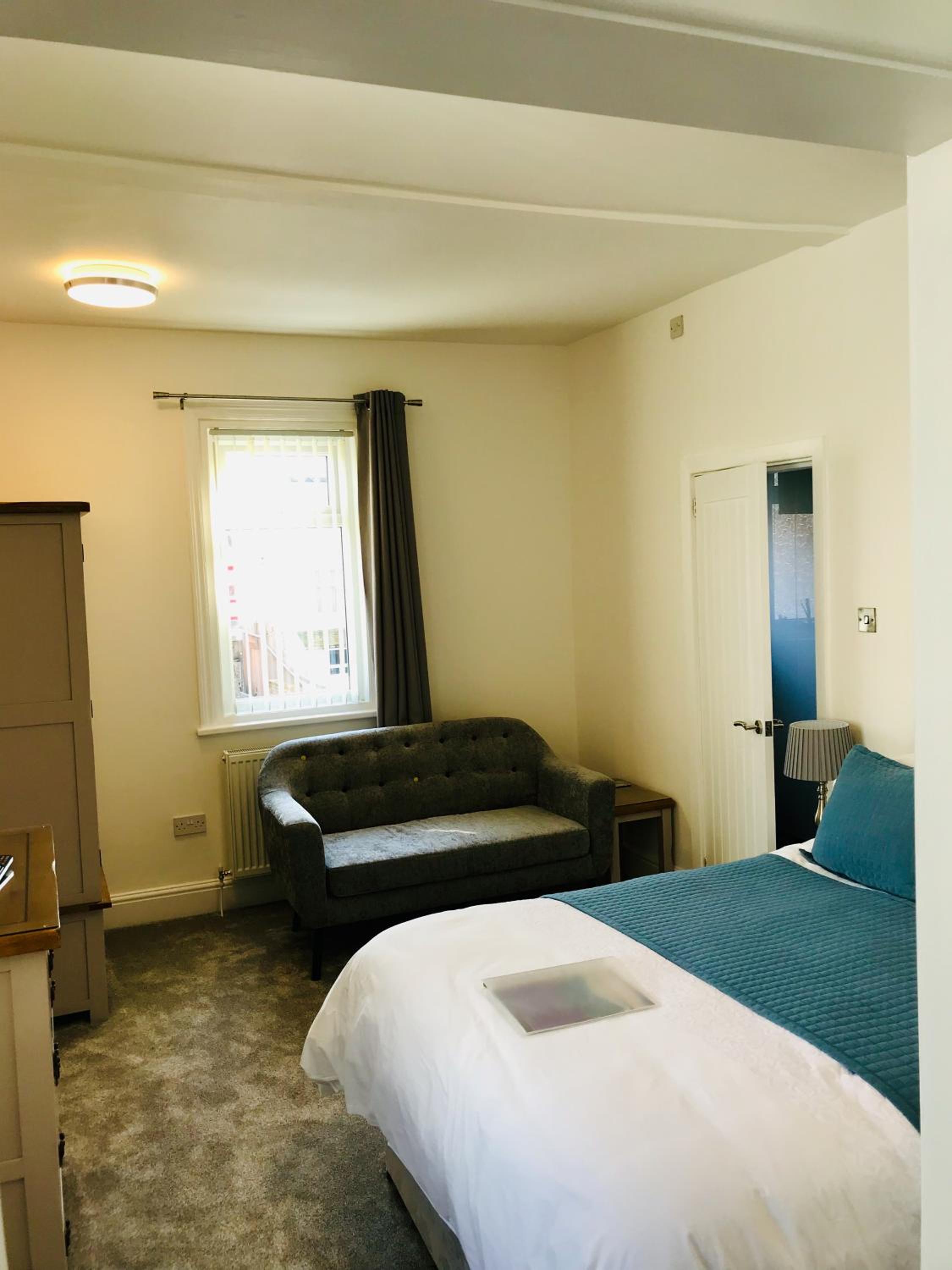 Avenue Guest House