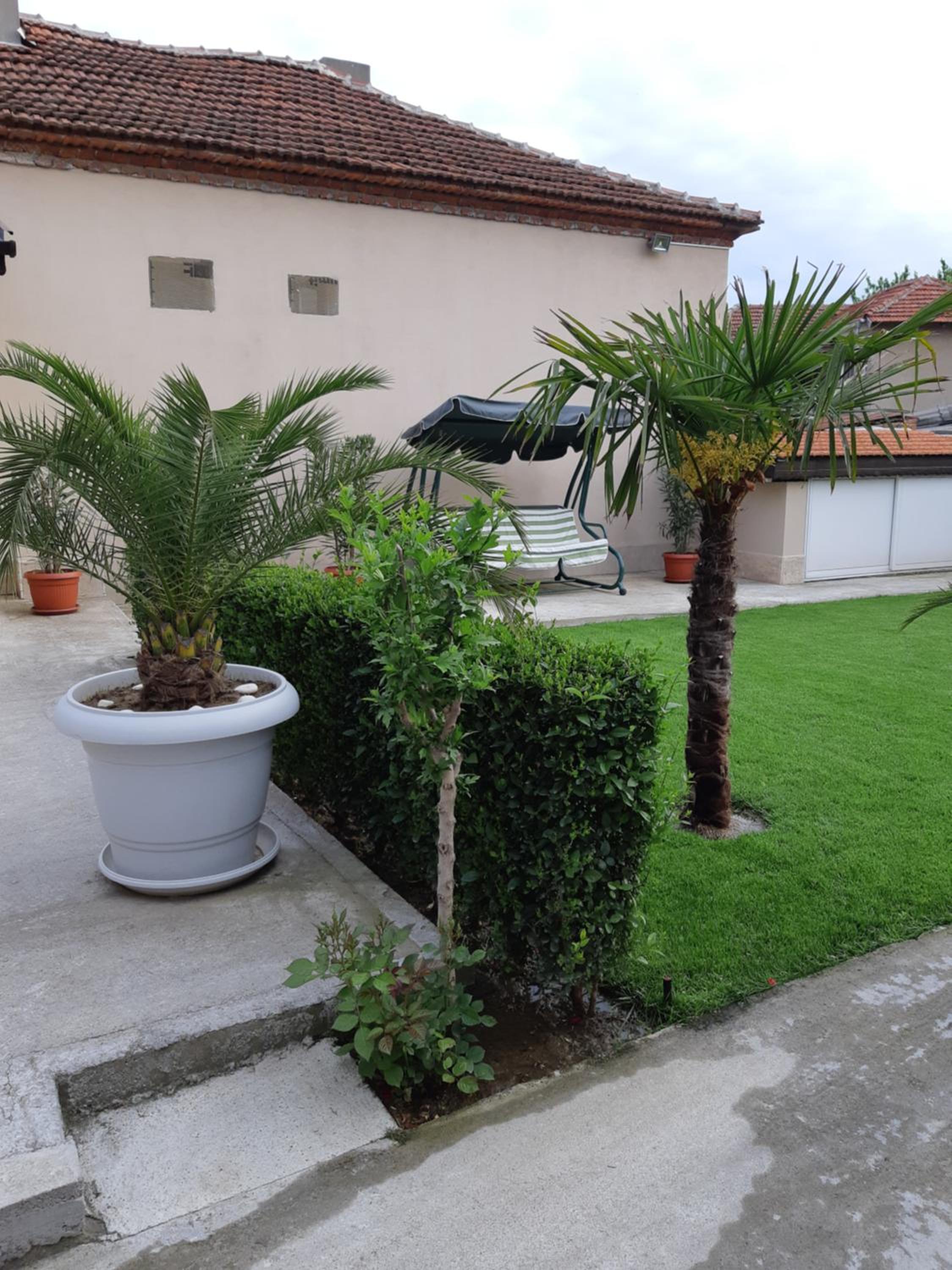 Villa Ros Guest House