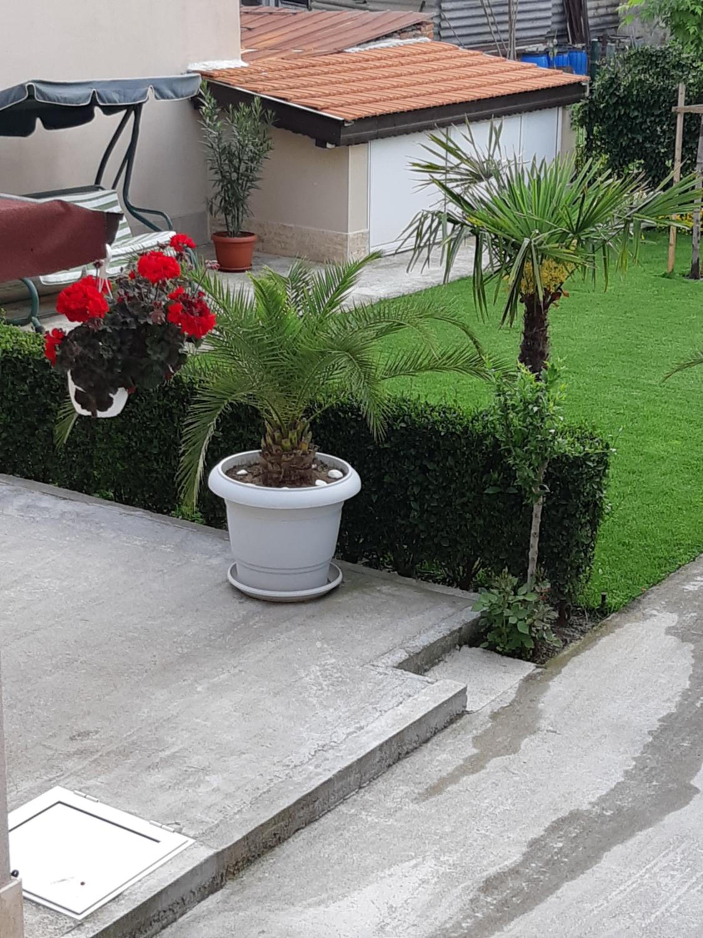 Villa Ros Guest House