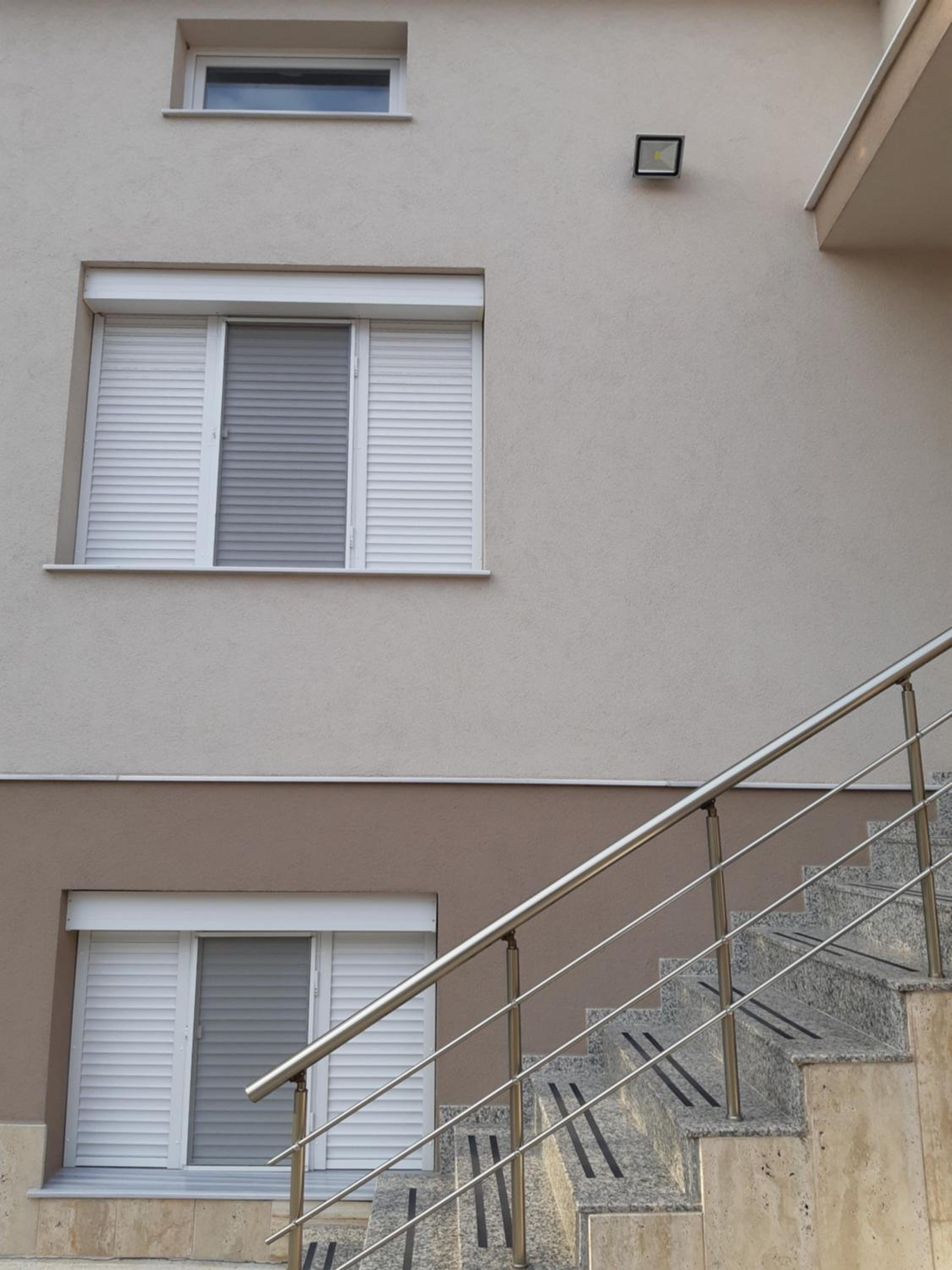 Villa Ros Guest House