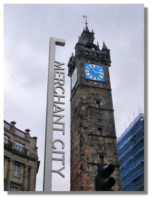 Stylish Merchant City Flat view 3