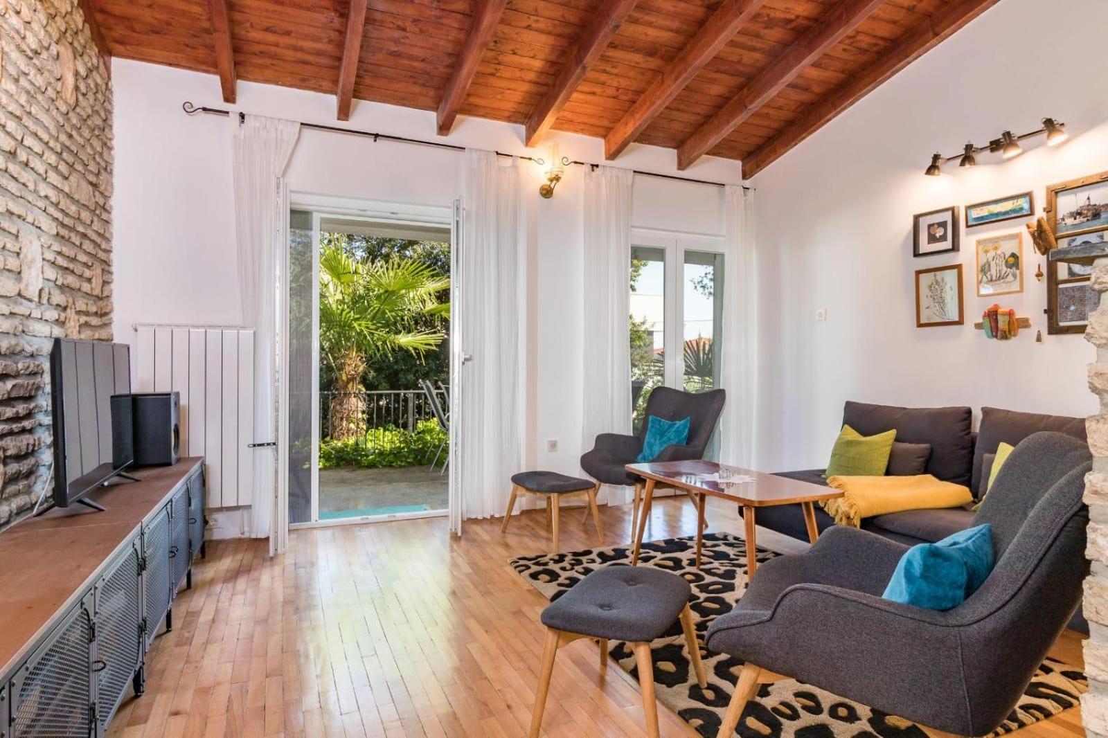 Beautiful Apartment Rovinj with five bicycles included view 3