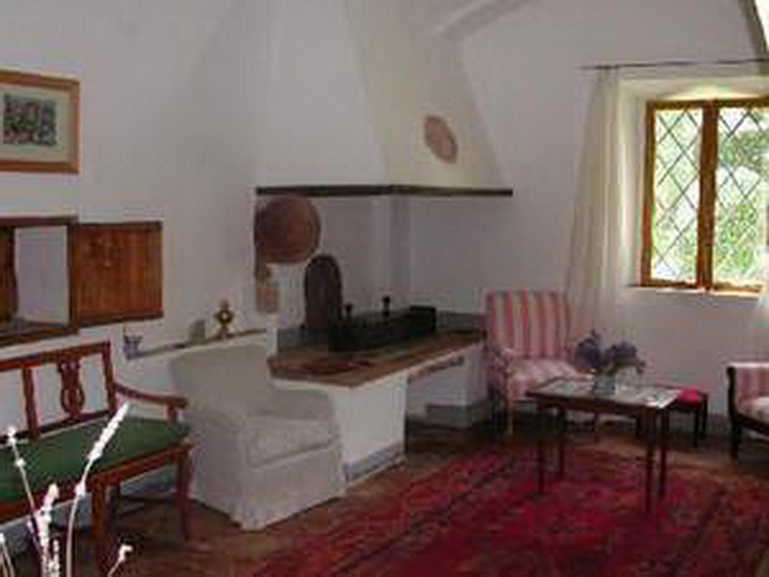 Photo 33