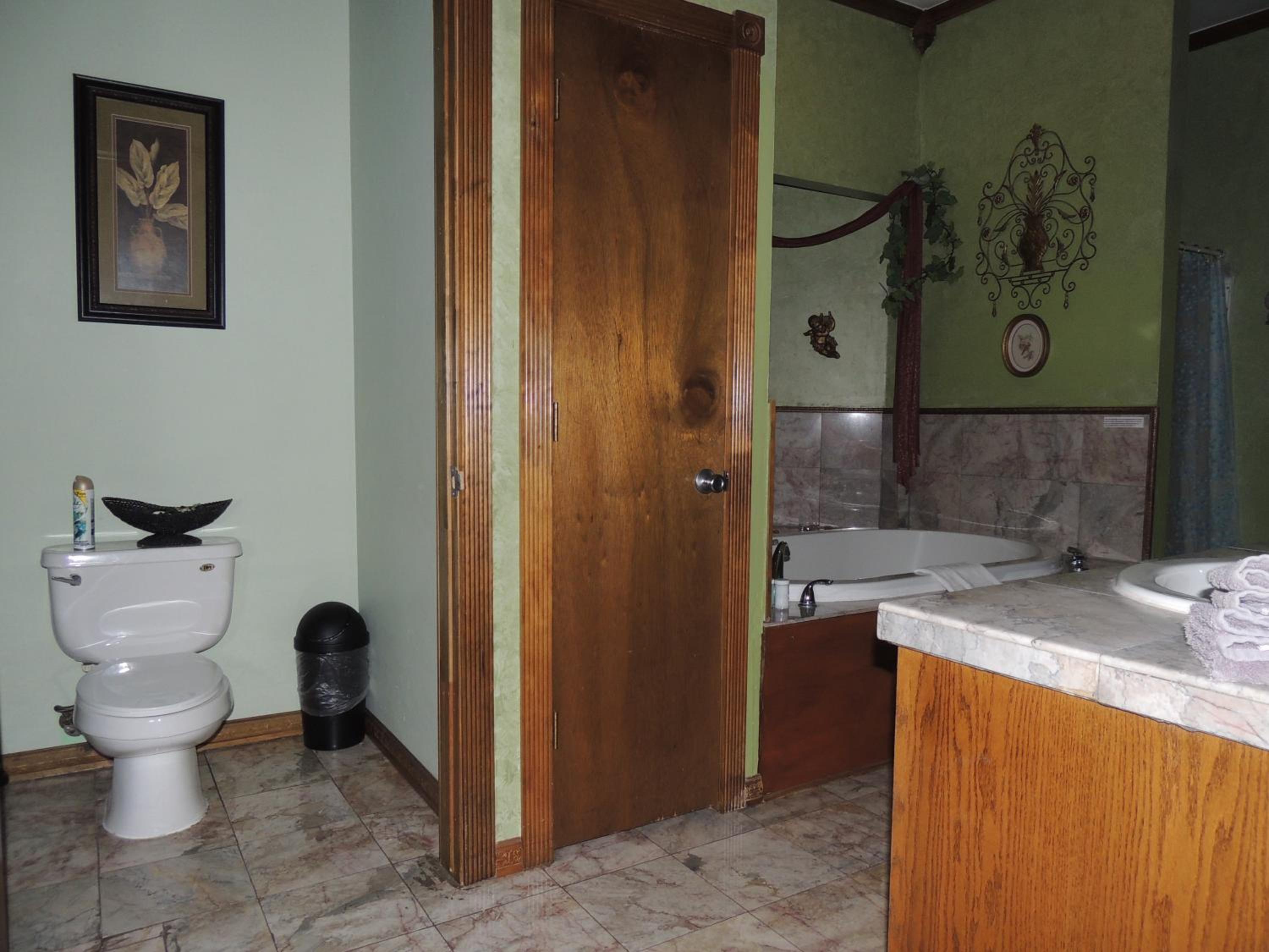 The Whispering Pines Inn