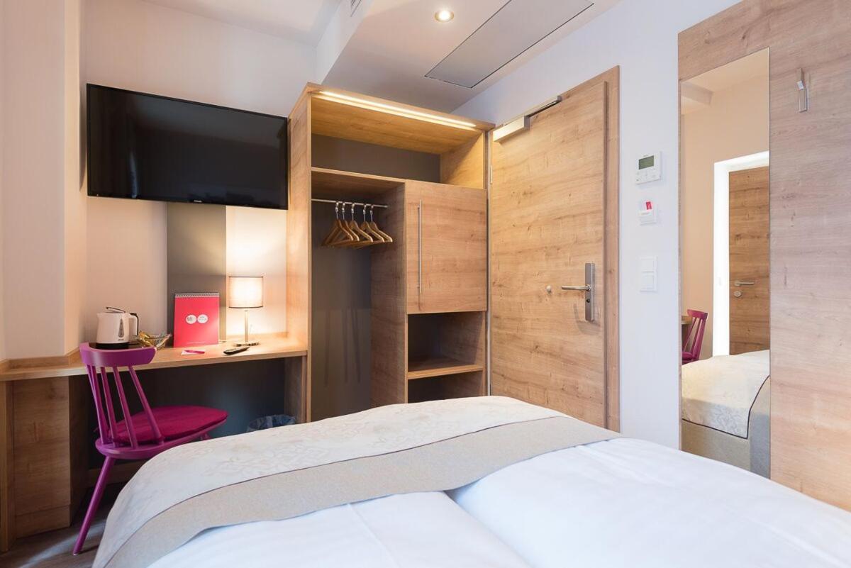 HOTEL junior by MAX 70