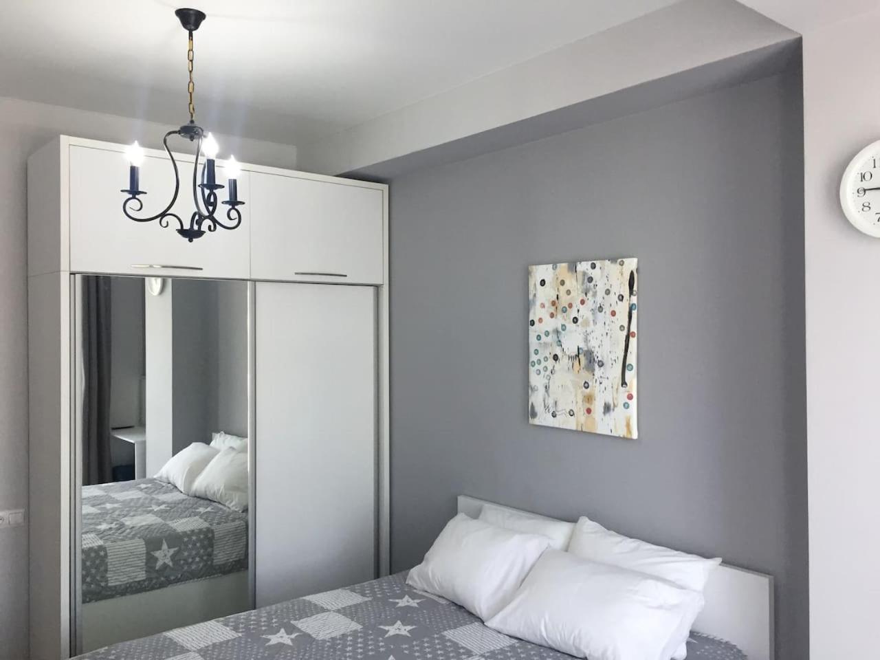 Sunny Apartment Ortachala