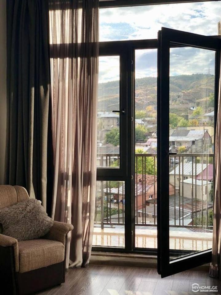 Sunny Apartment Ortachala