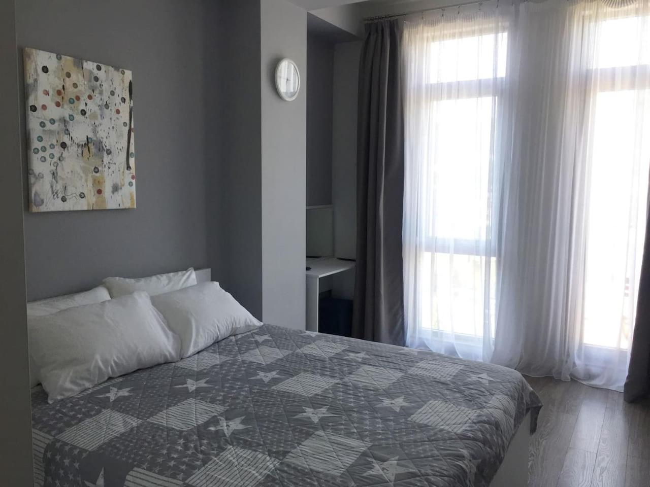 Sunny Apartment Ortachala