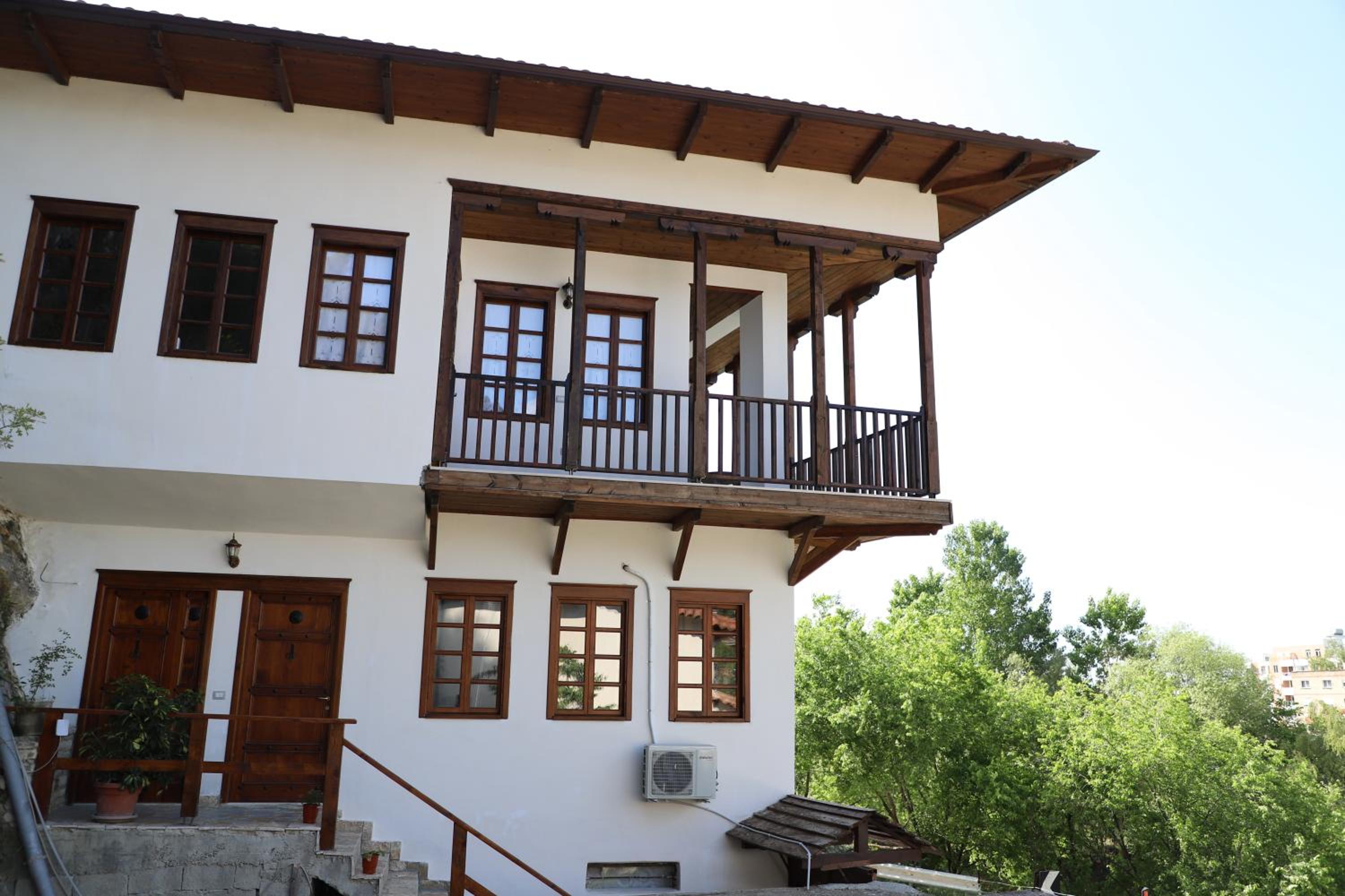 Hotel Demaj